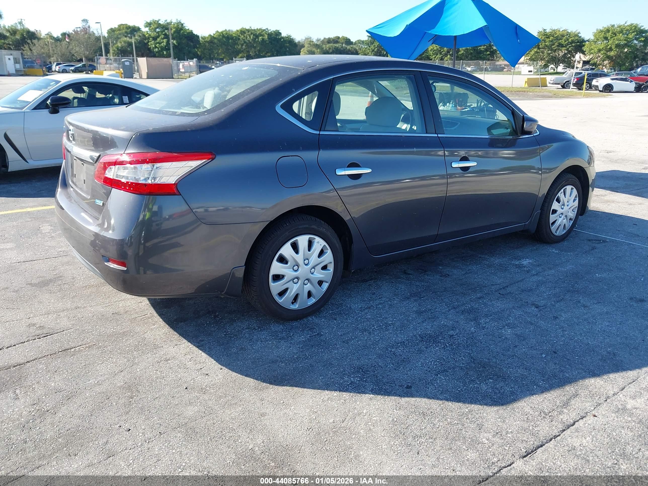 NISSAN SENTRA image 4
