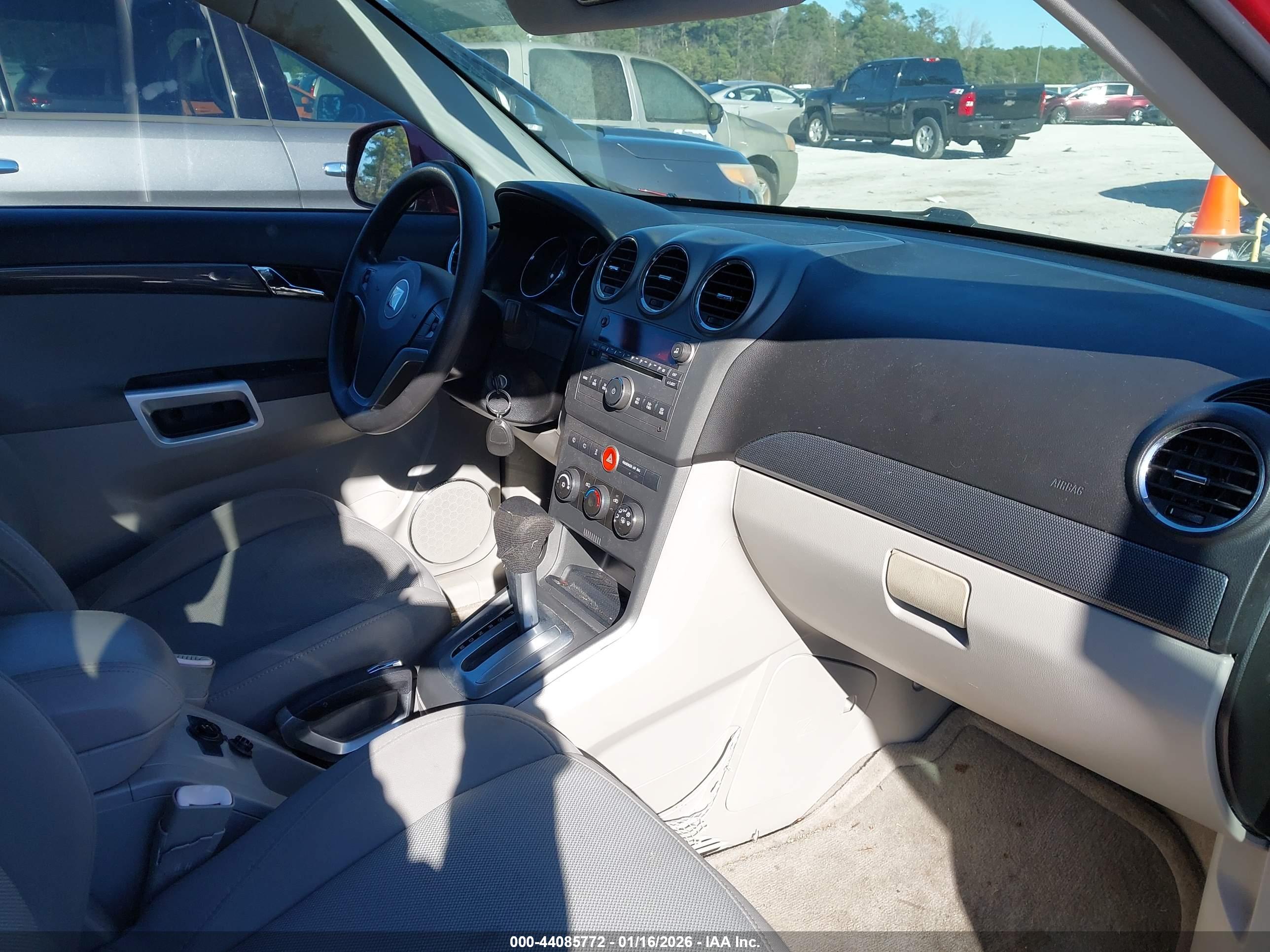 SATURN VUE image 5