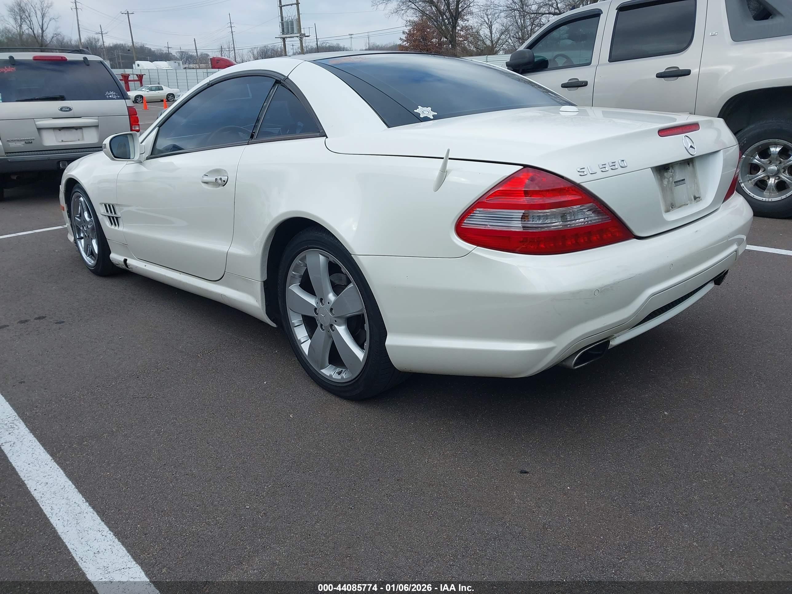 MERCEDES-BENZ SL image 3