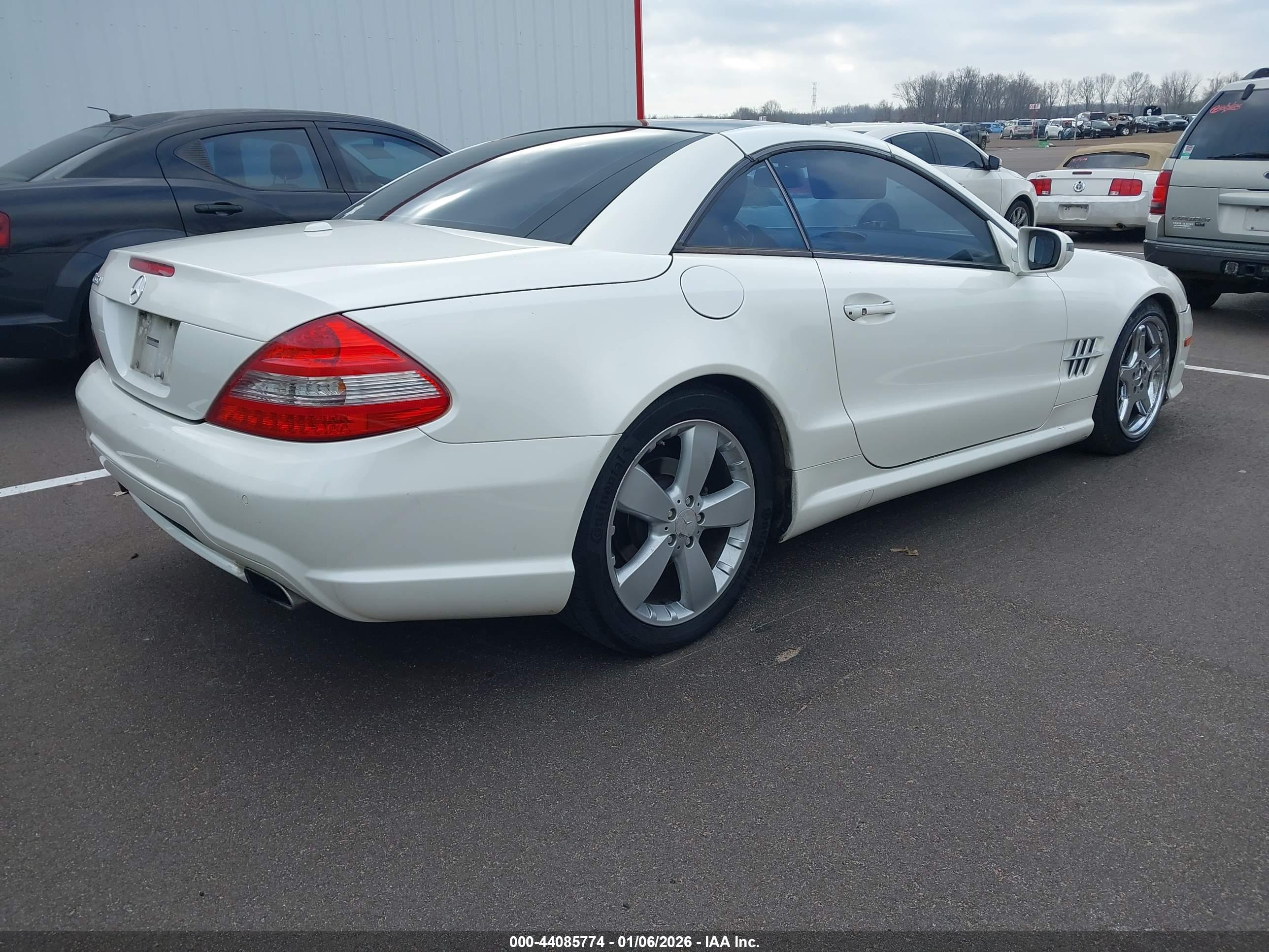 MERCEDES-BENZ SL image 4