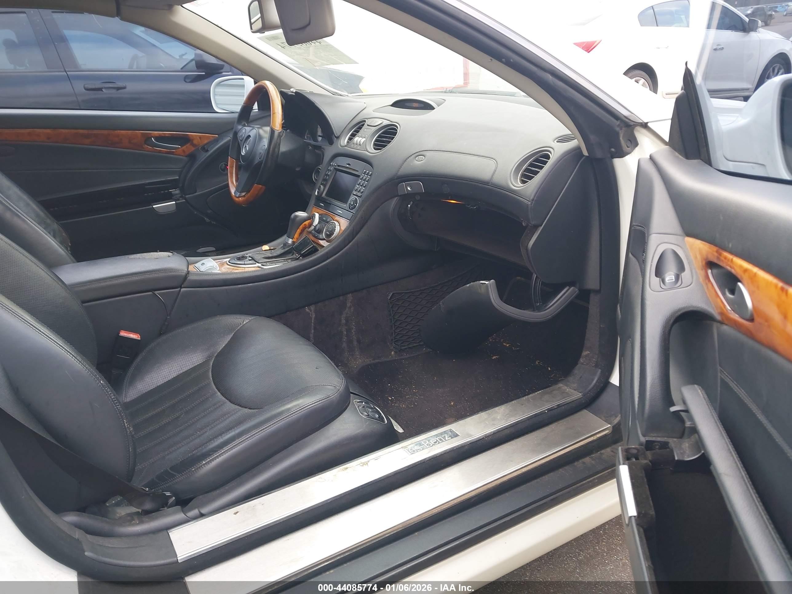 MERCEDES-BENZ SL image 5