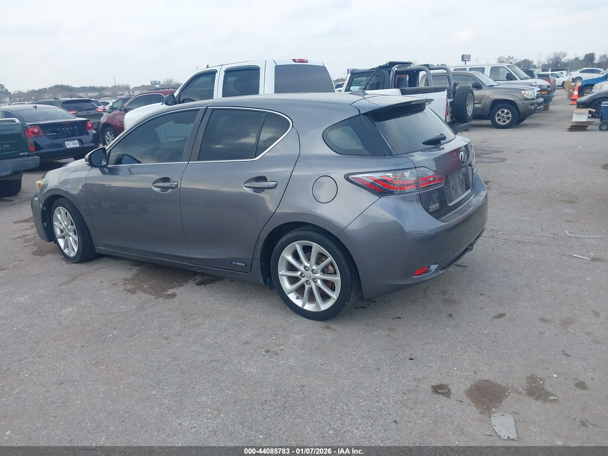 LEXUS CT image 3