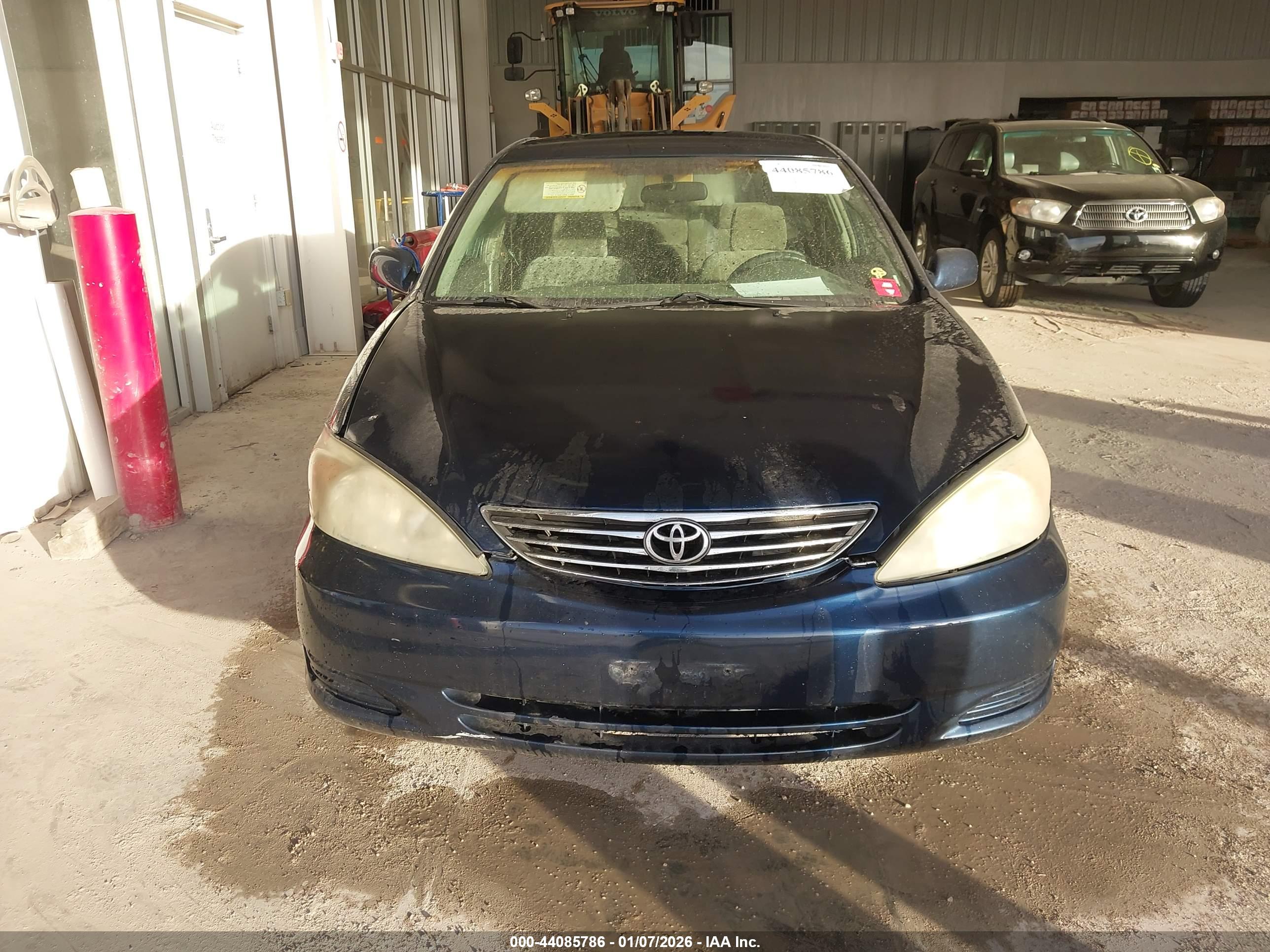 TOYOTA CAMRY image 6