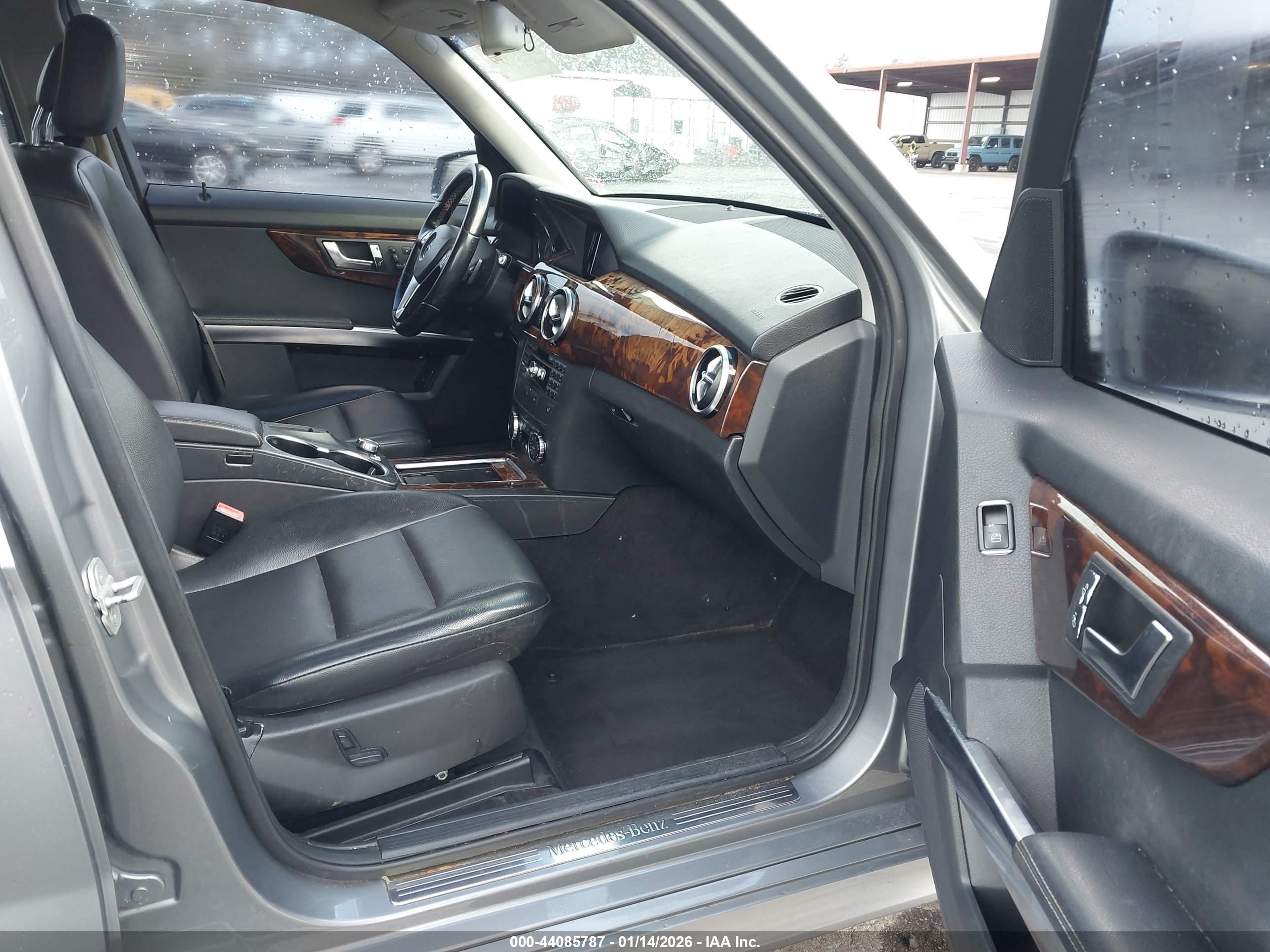MERCEDES-BENZ GLK image 5