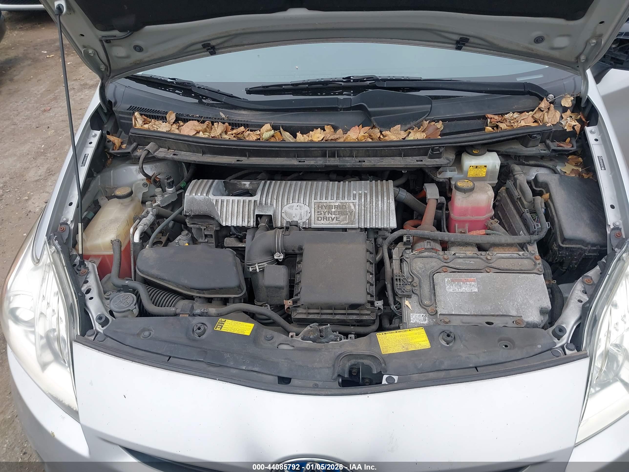 TOYOTA PRIUS image 10