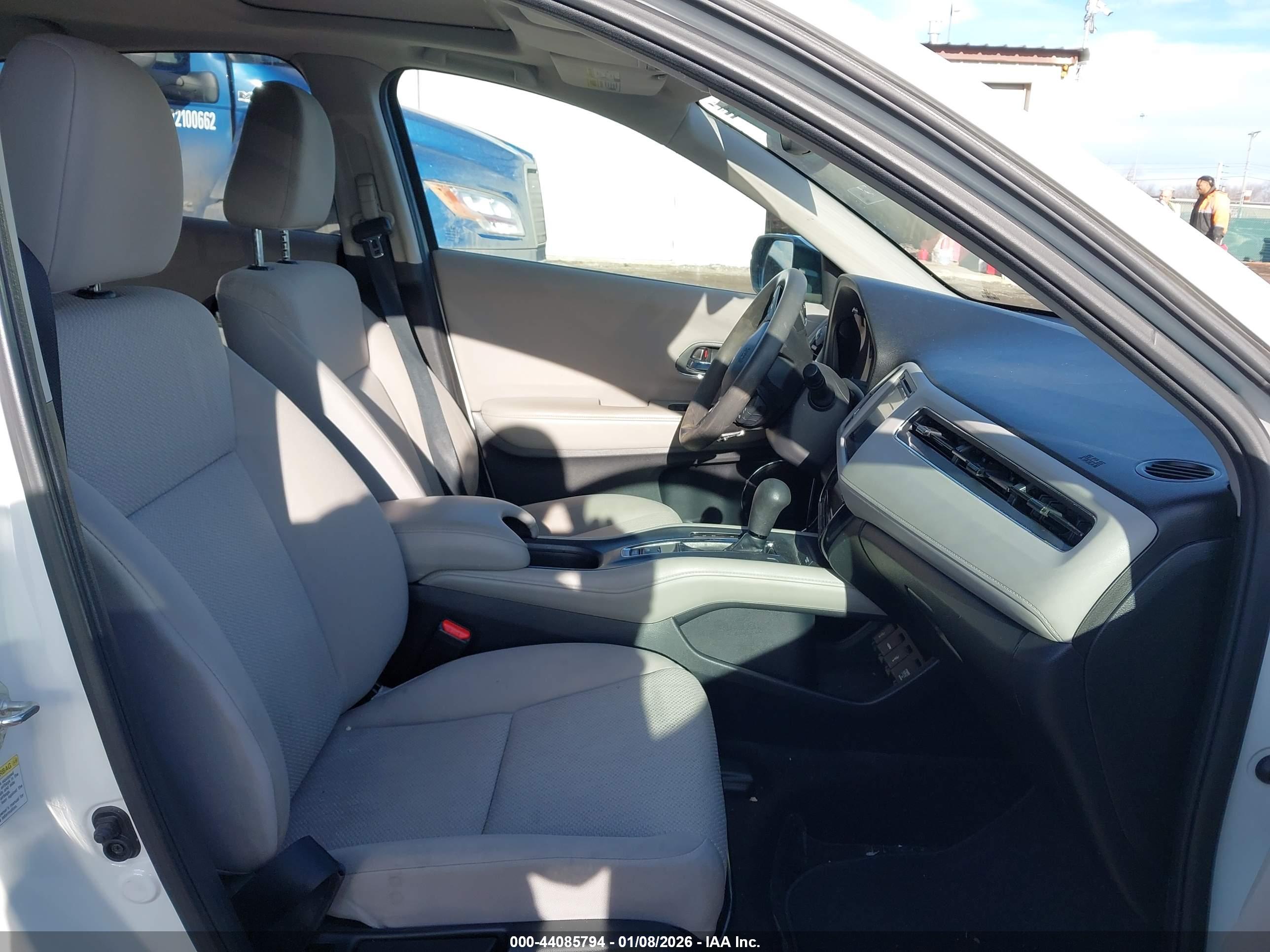 HONDA HR-V image 5