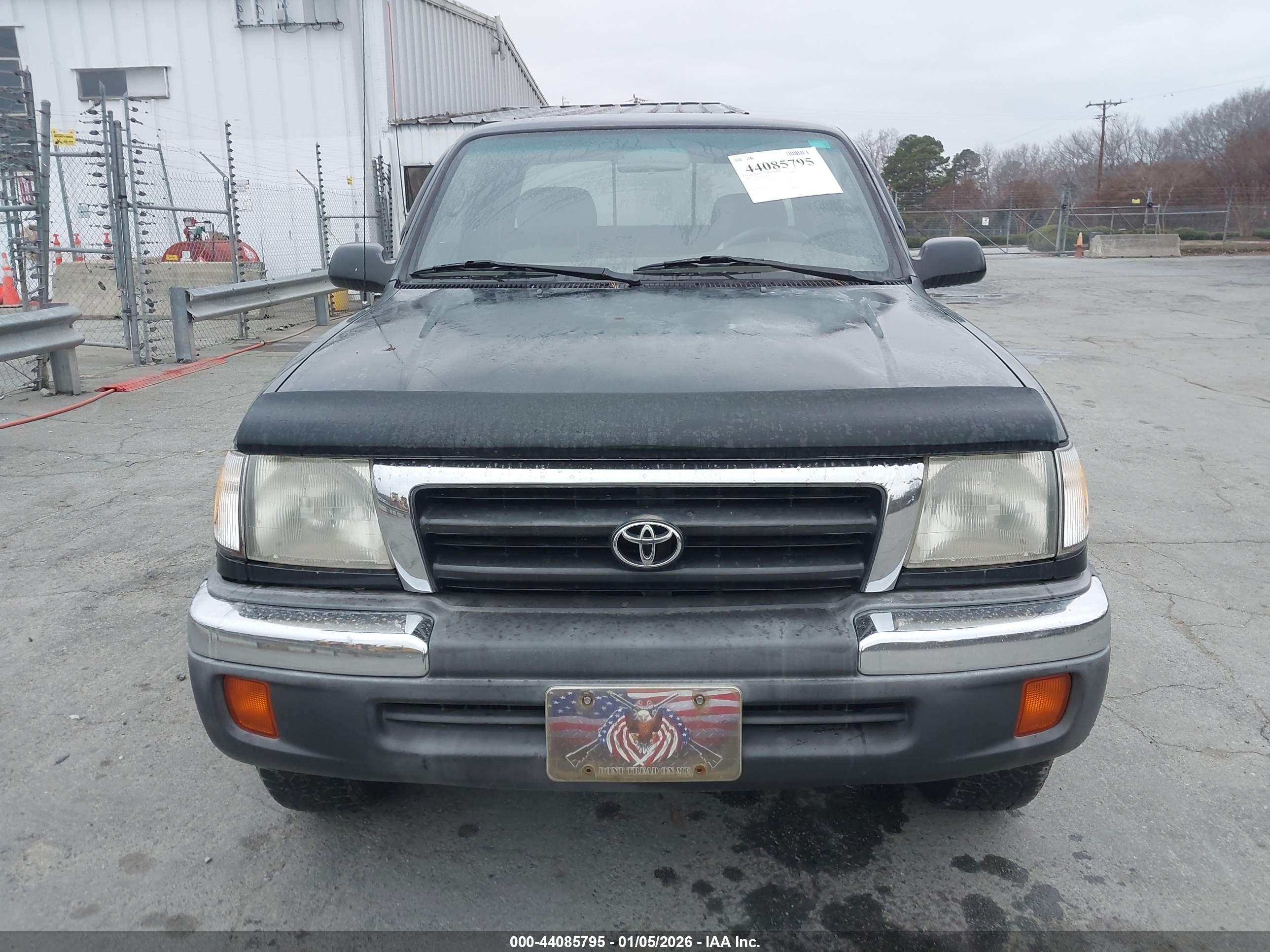 TOYOTA TACOMA image 6