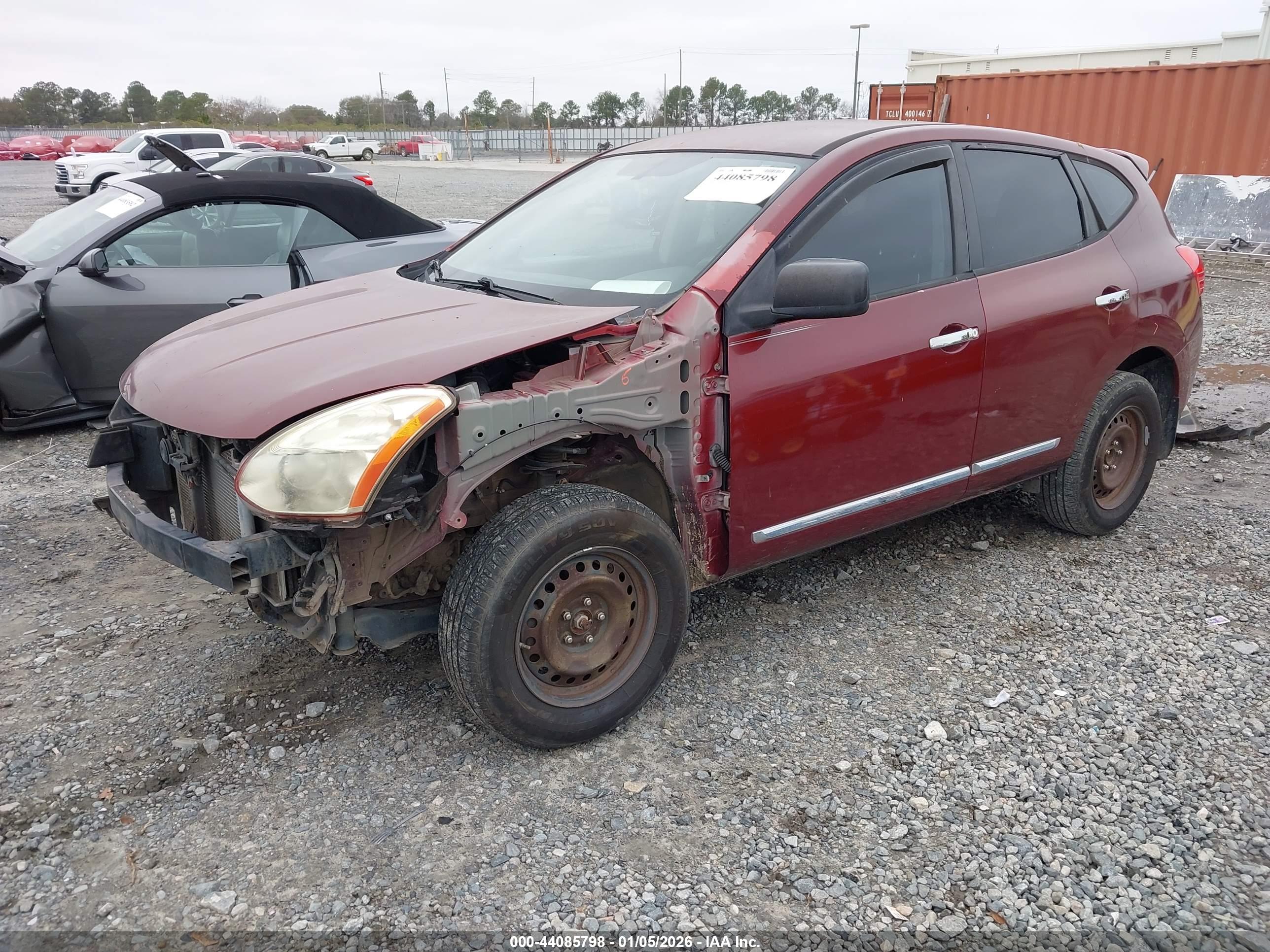 NISSAN ROGUE image 2