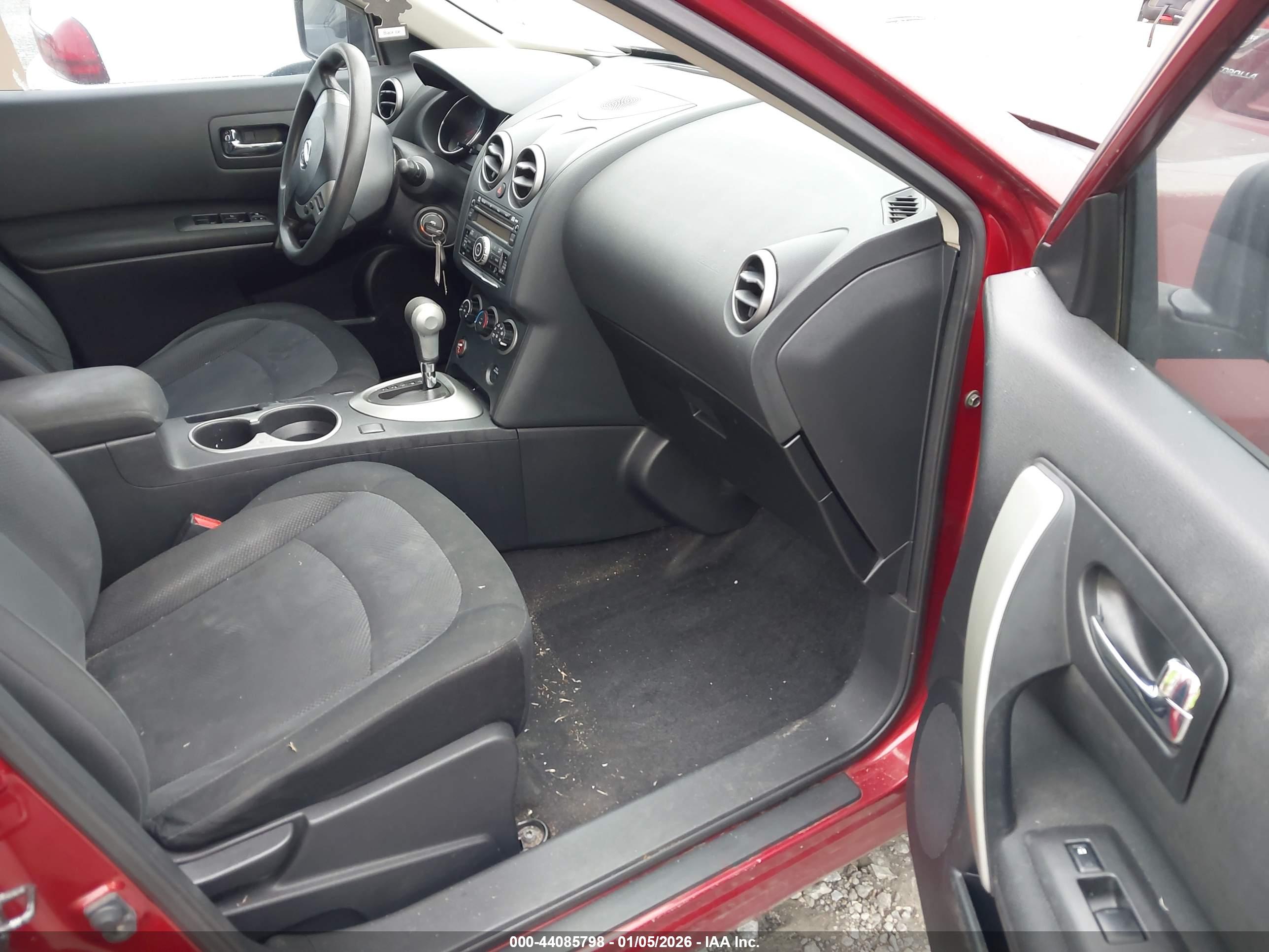 NISSAN ROGUE image 5