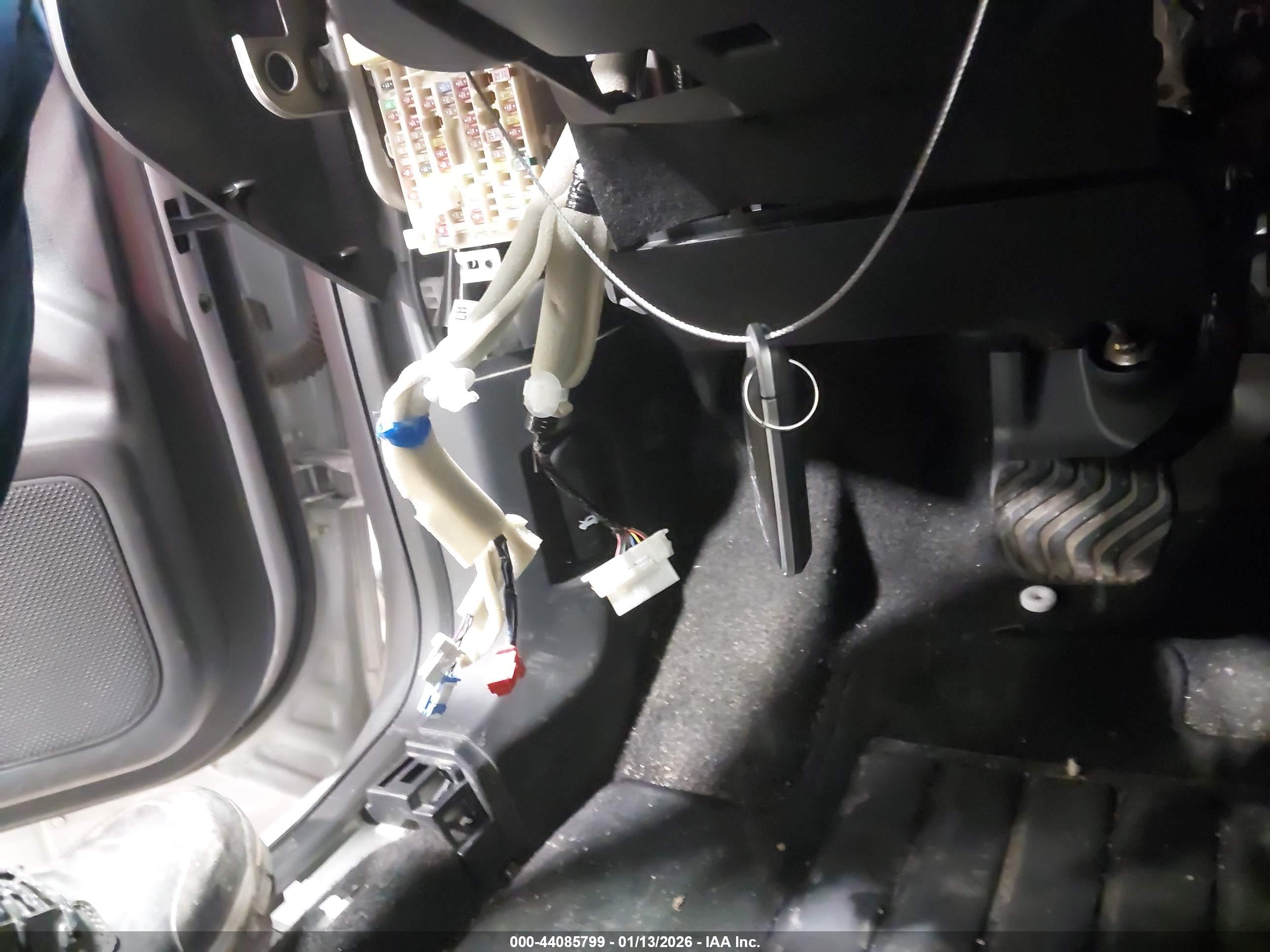 NISSAN ROGUE image 11