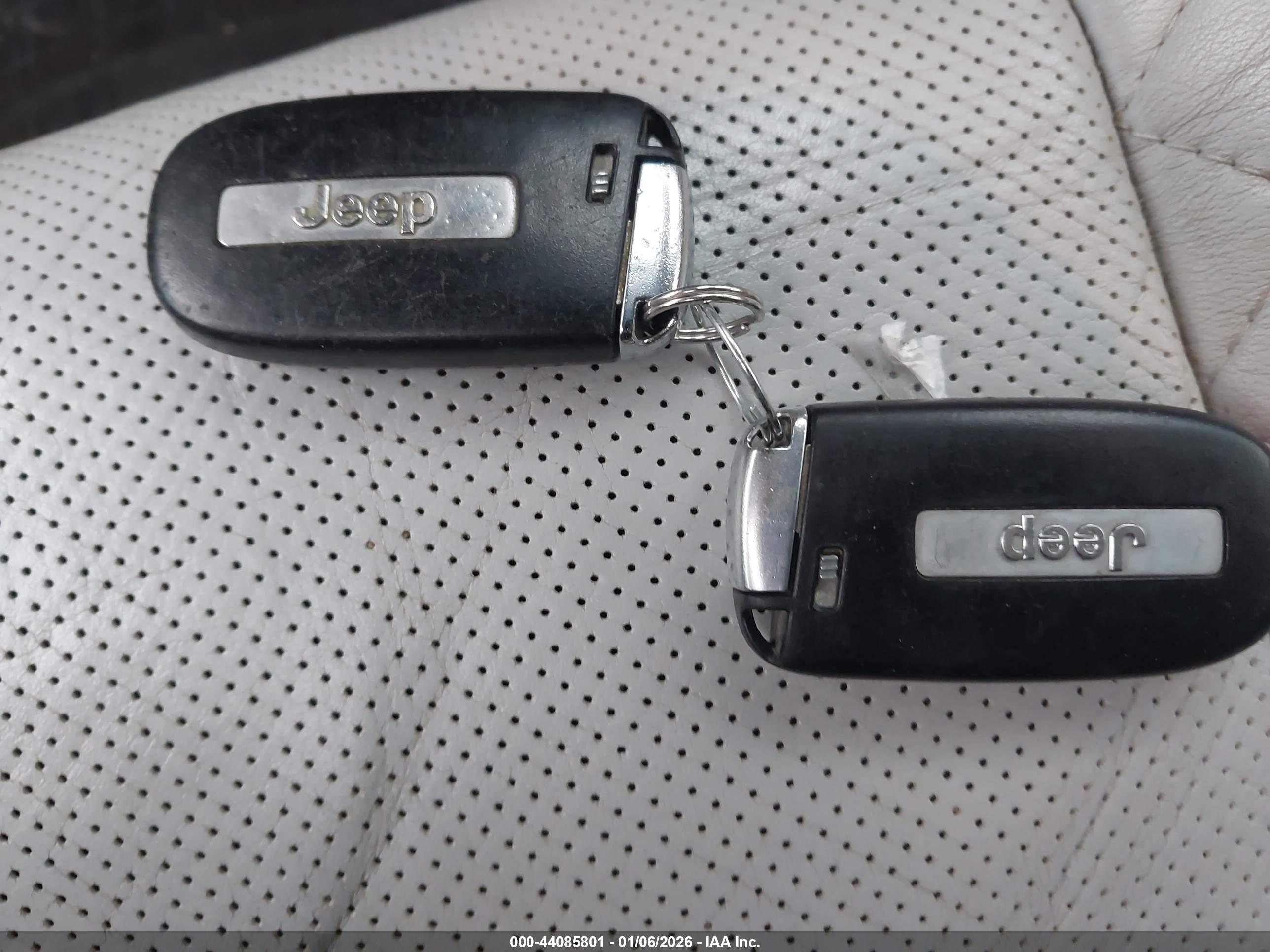 JEEP GRAND image 11