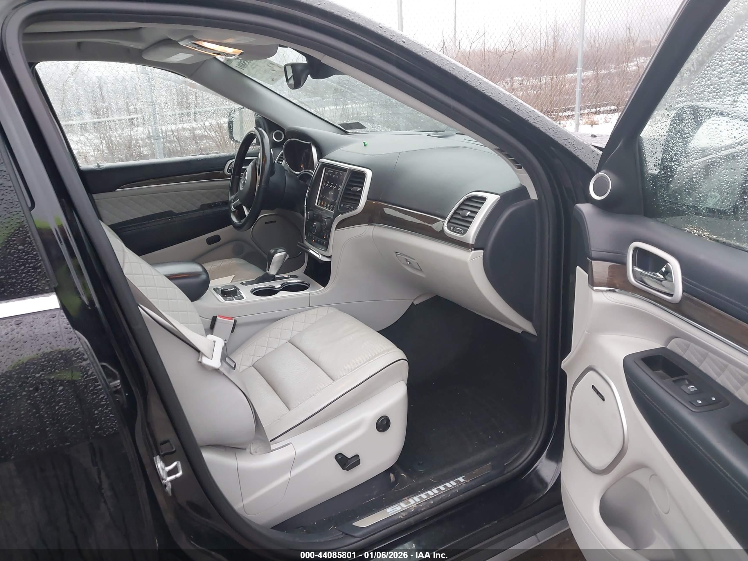 JEEP GRAND image 5