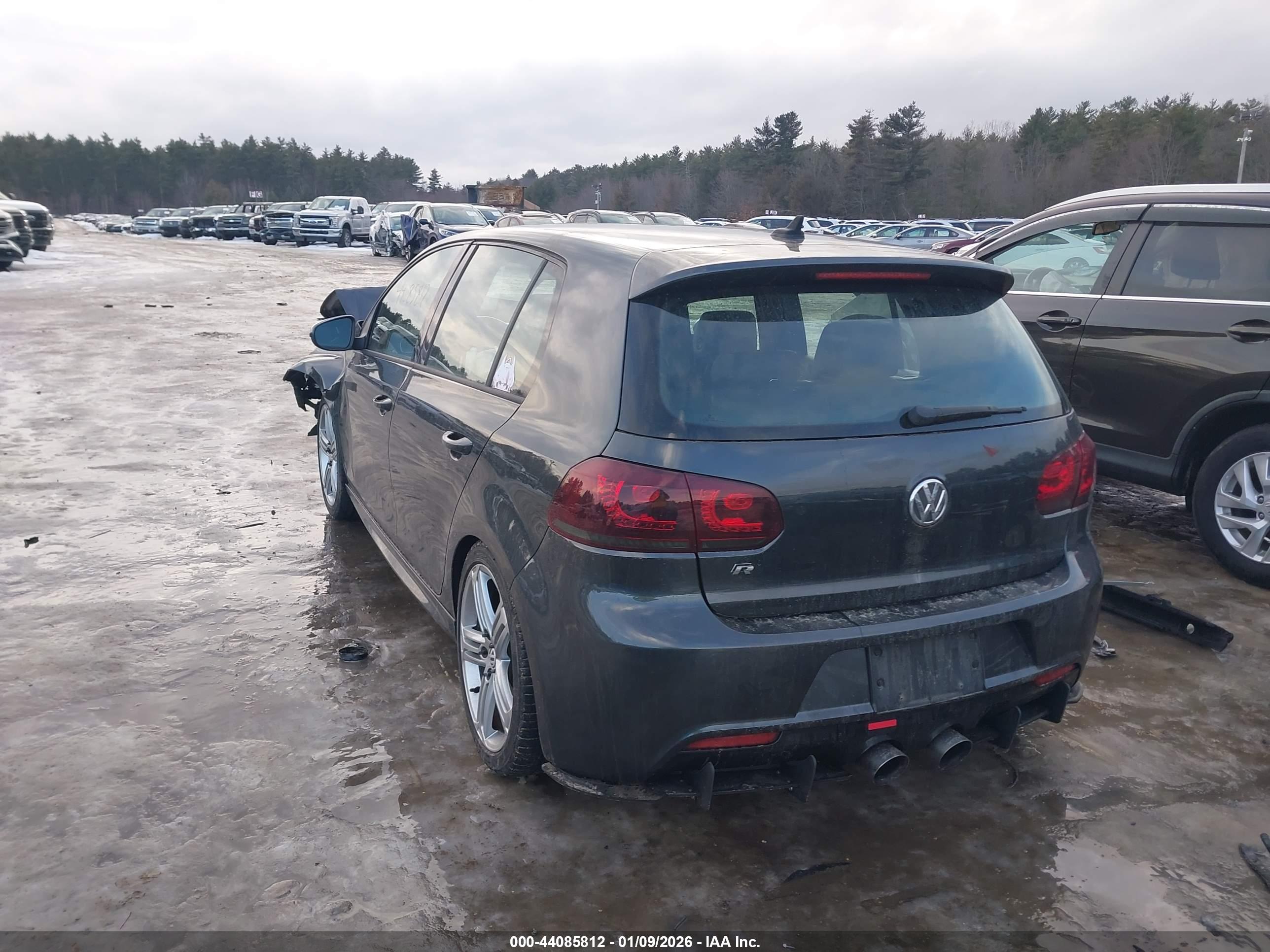 VOLKSWAGEN GOLF image 3