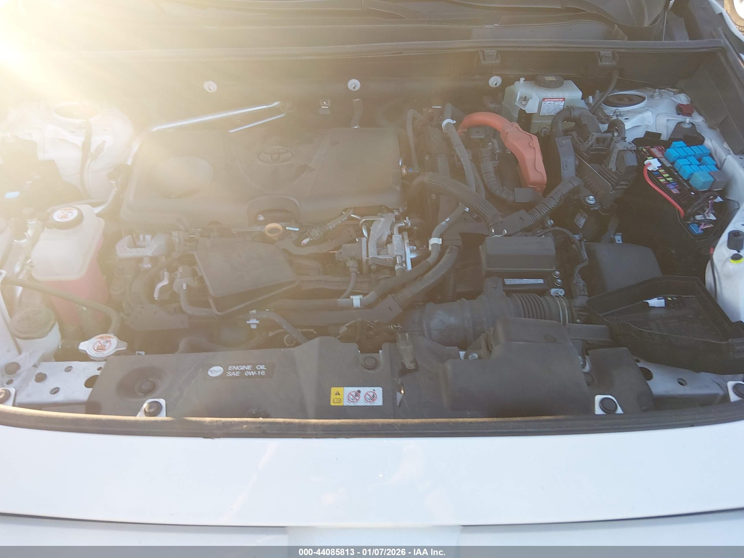 TOYOTA RAV4 image 10