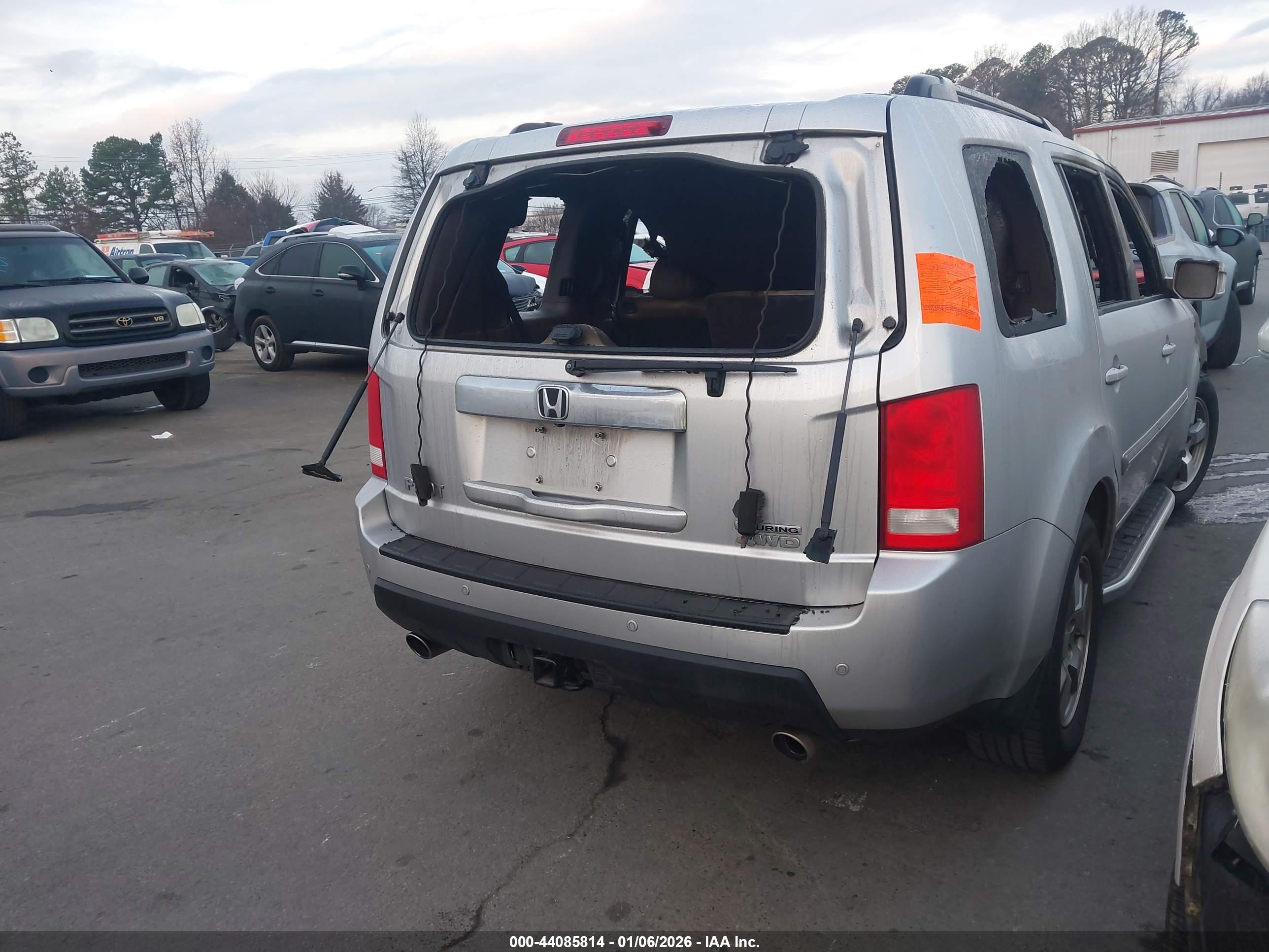 HONDA PILOT image 4