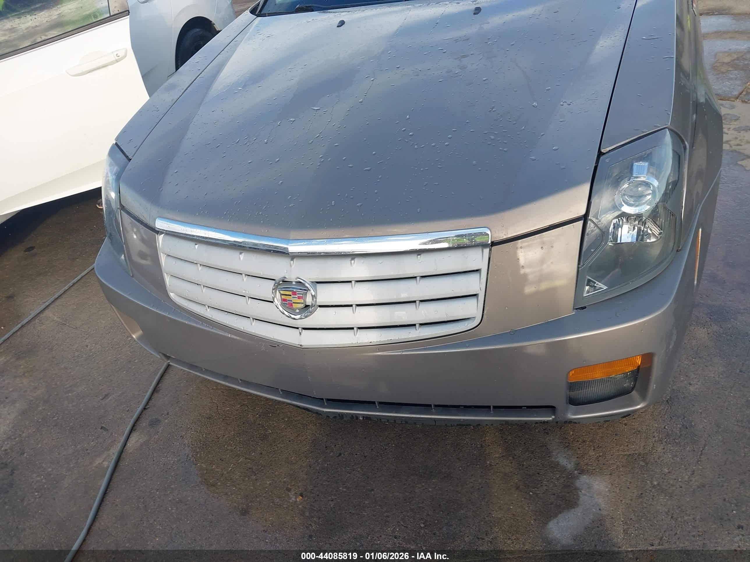 CADILLAC CTS image 6