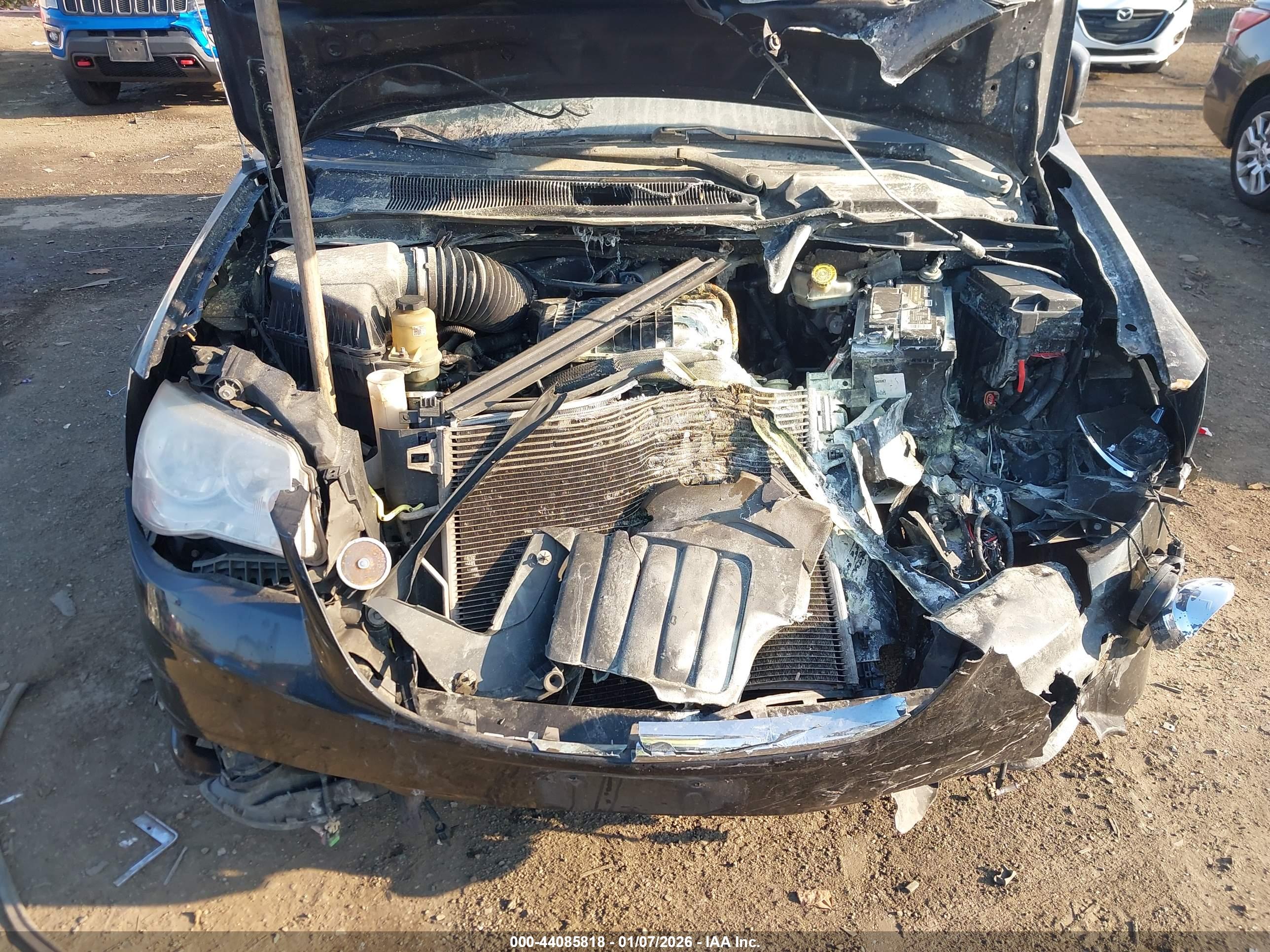 CHRYSLER TOWN image 10