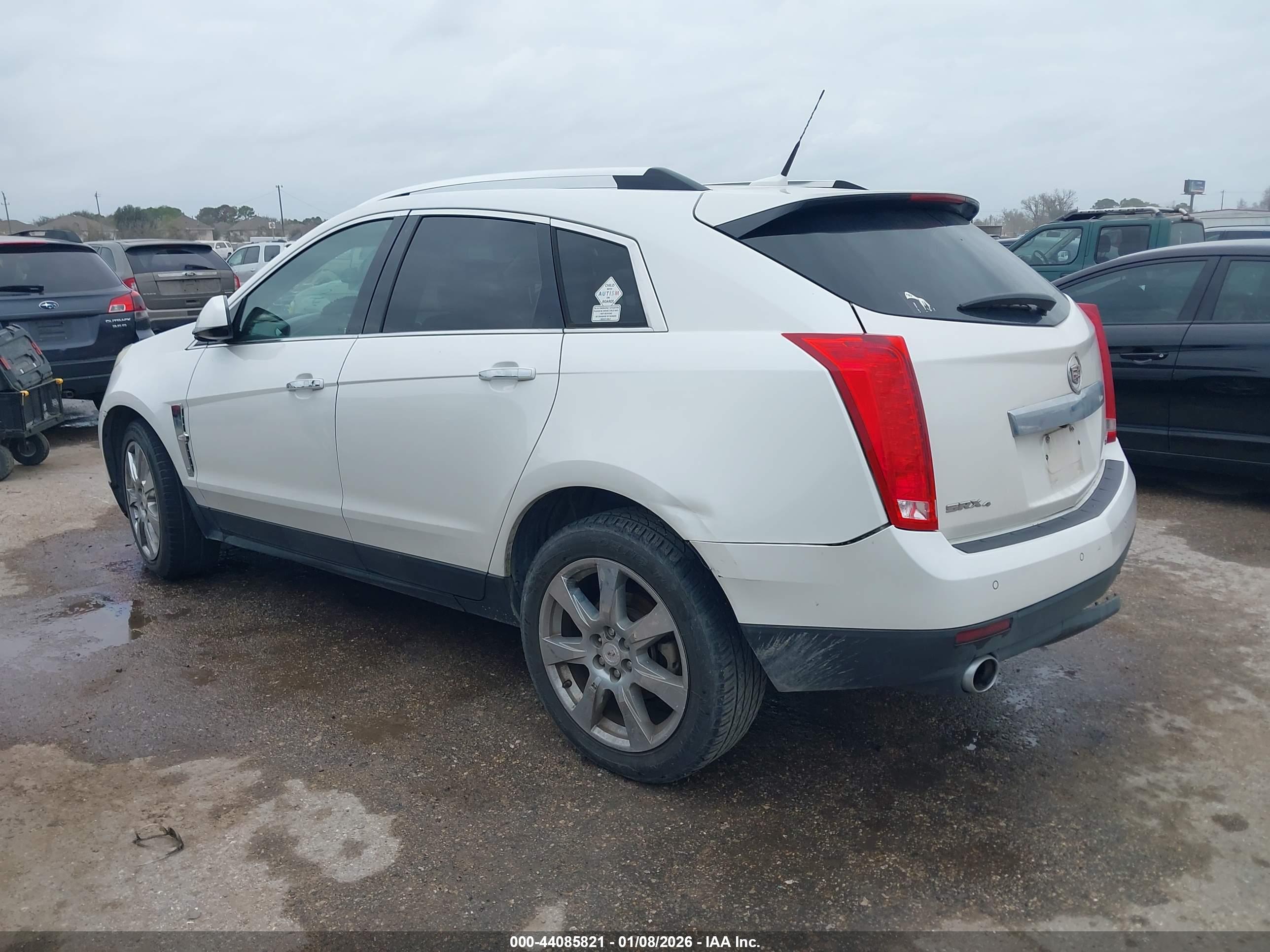 CADILLAC SRX image 3