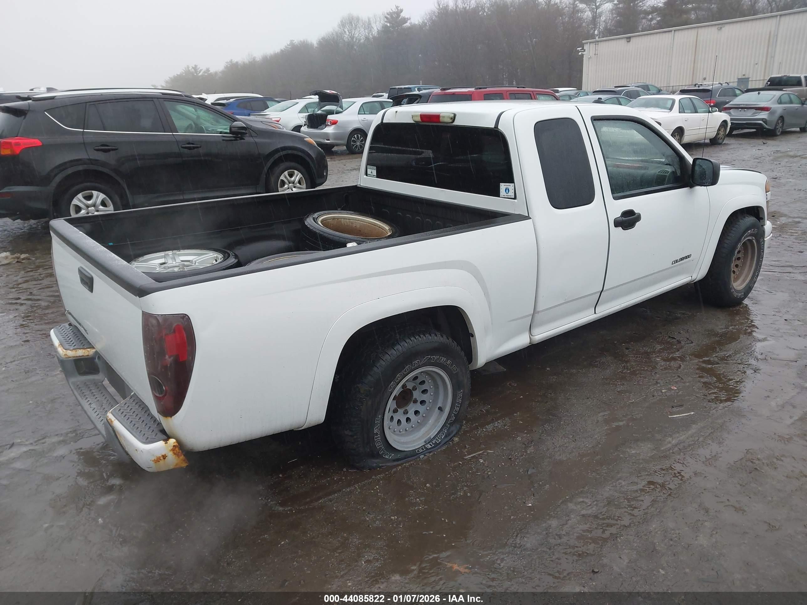 CHEVROLET COLORADO image 4