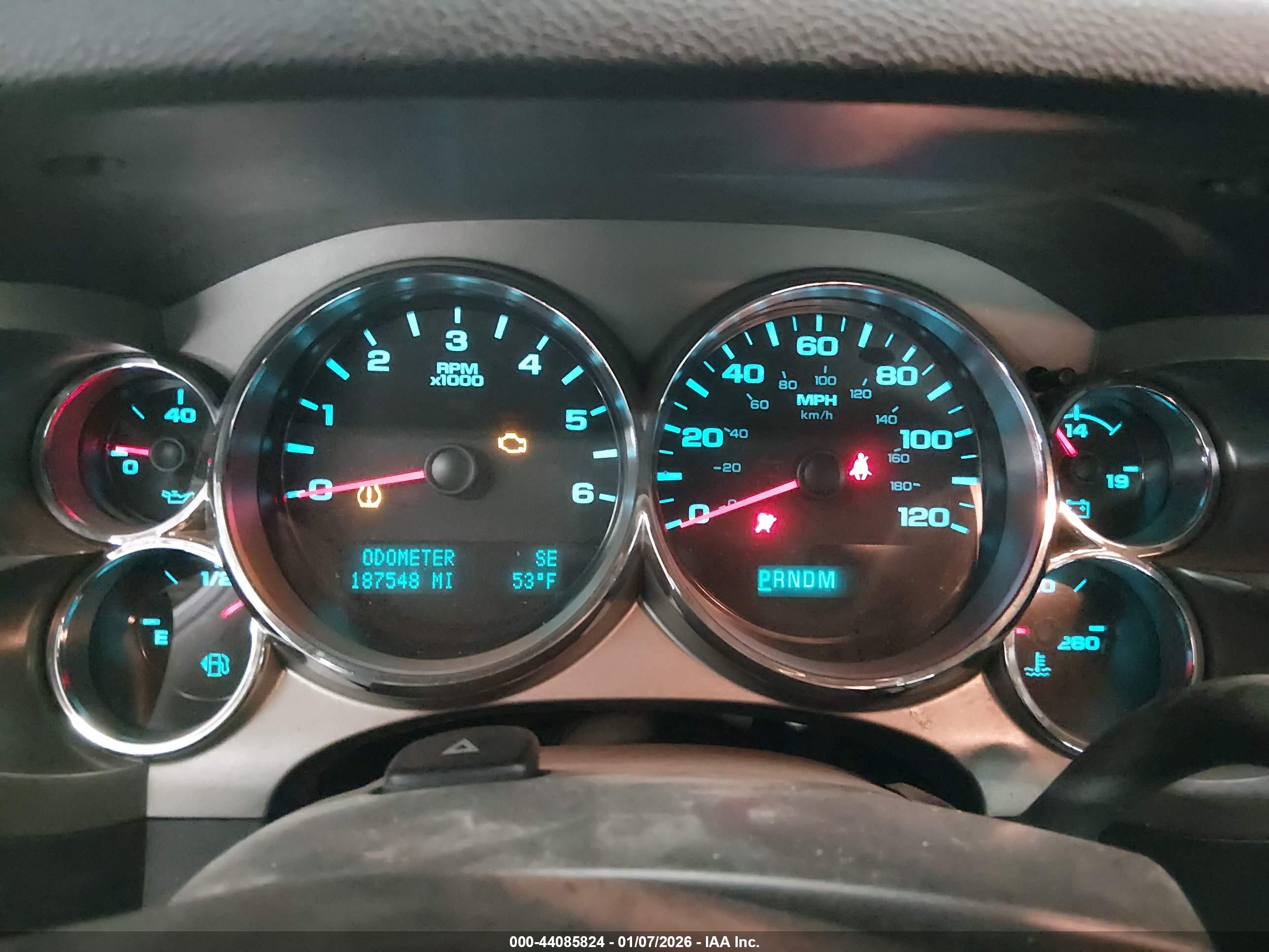 CHEVROLET SILVERADO image 7