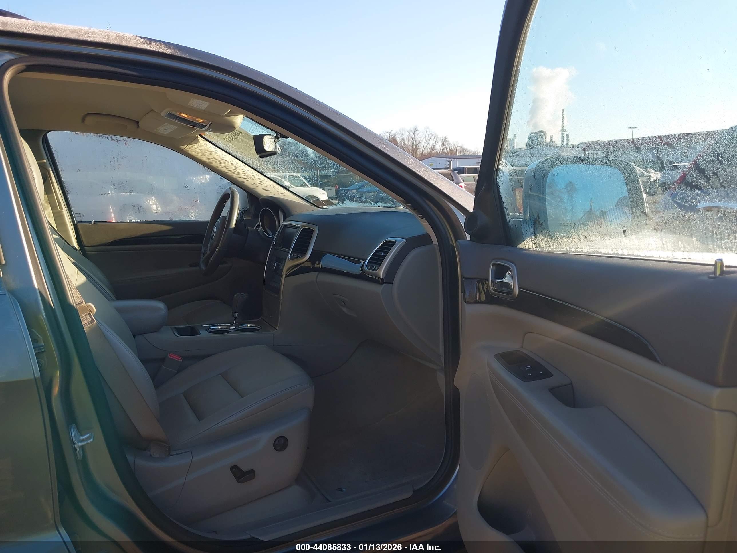 JEEP GRAND image 5