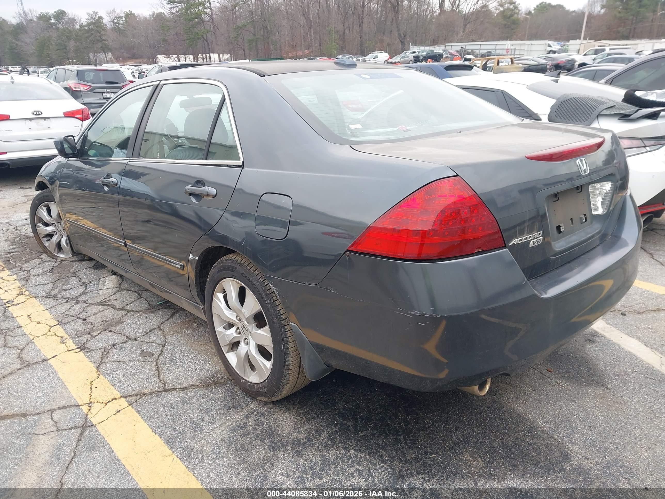 HONDA ACCORD image 3
