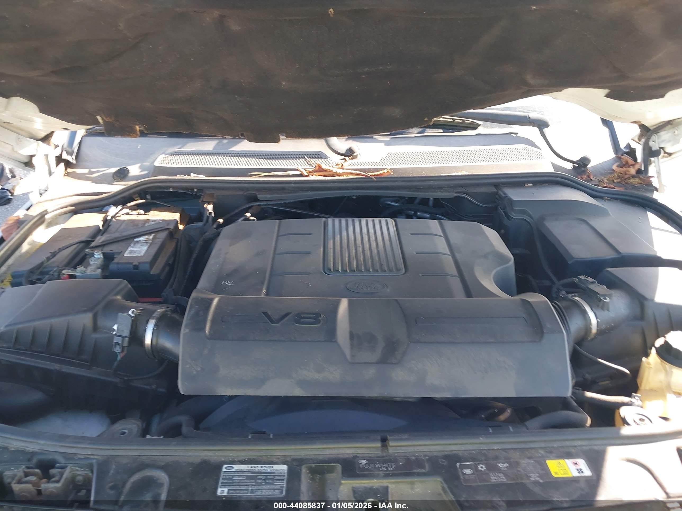 LAND ROVER image 10