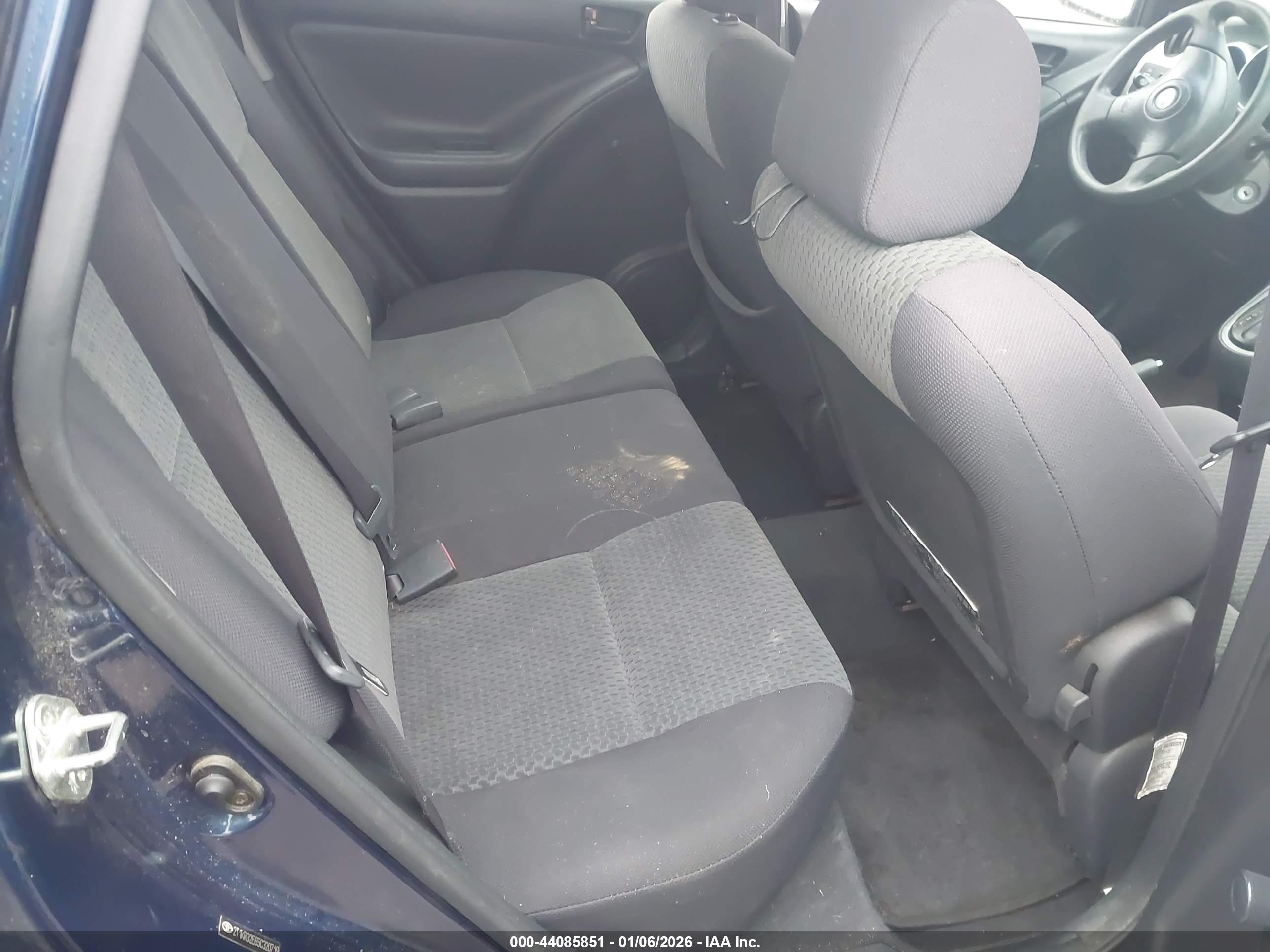 TOYOTA MATRIX image 8