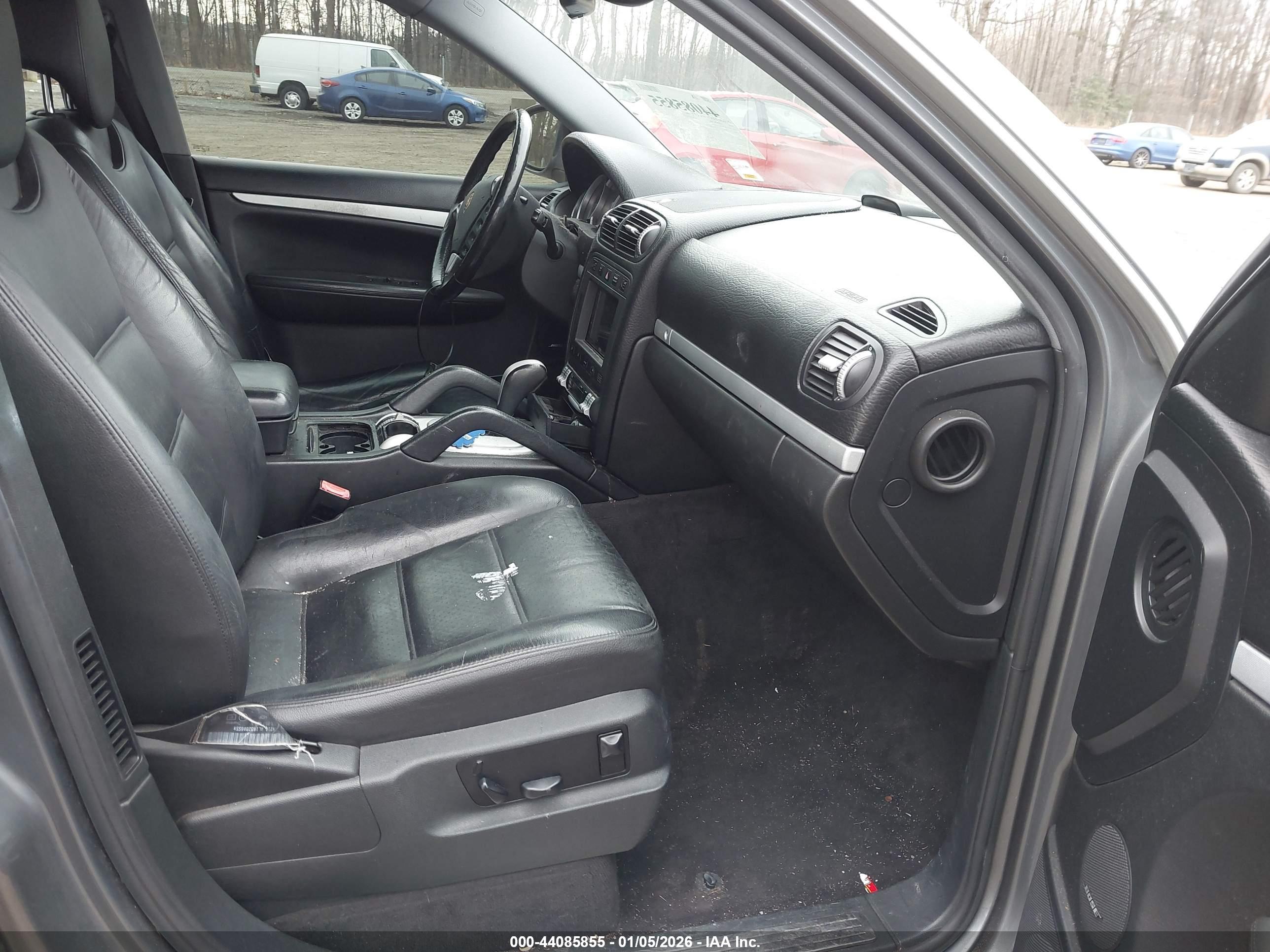 PORSCHE CAYENNE image 5