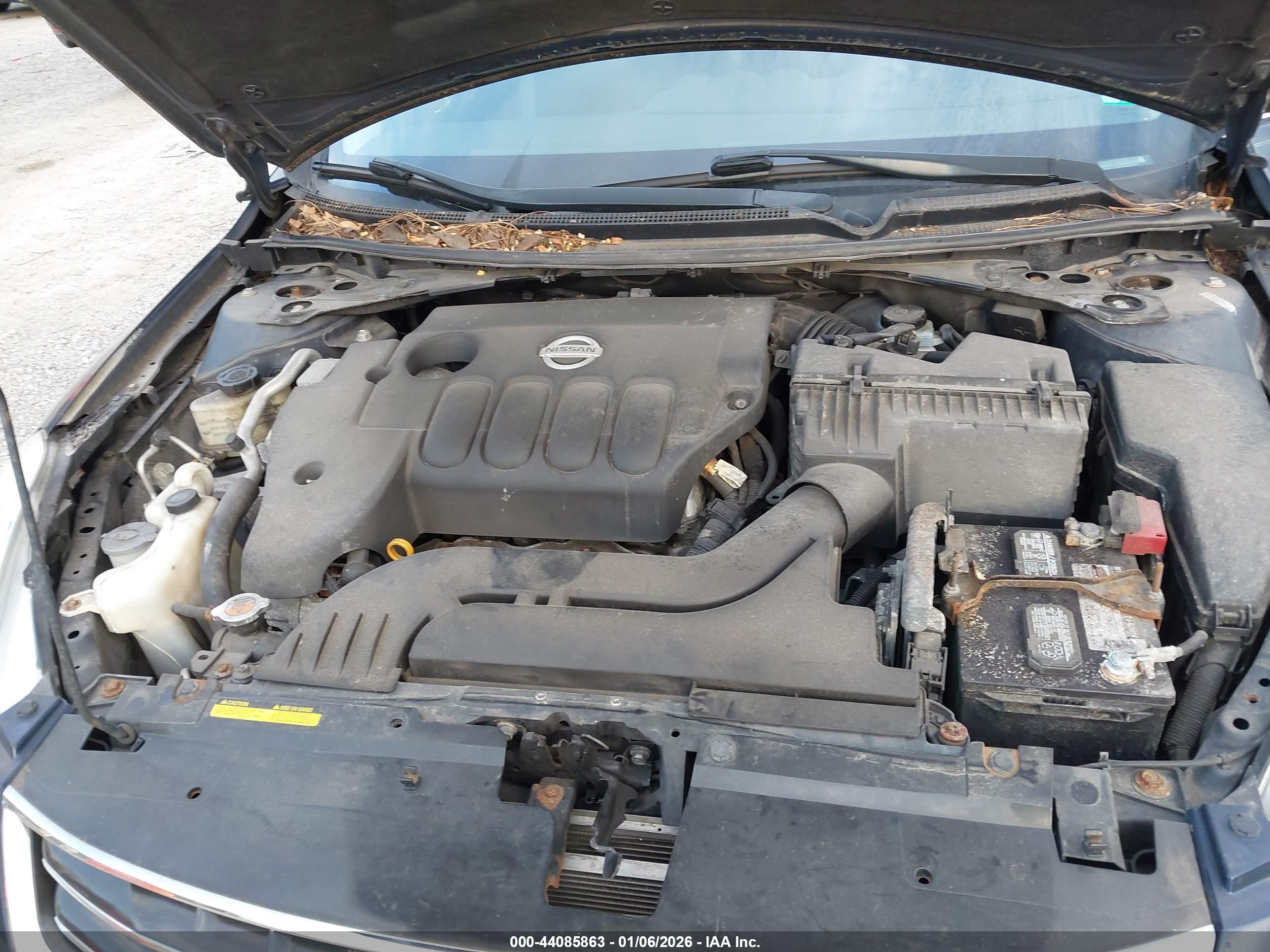 NISSAN ALTIMA image 10