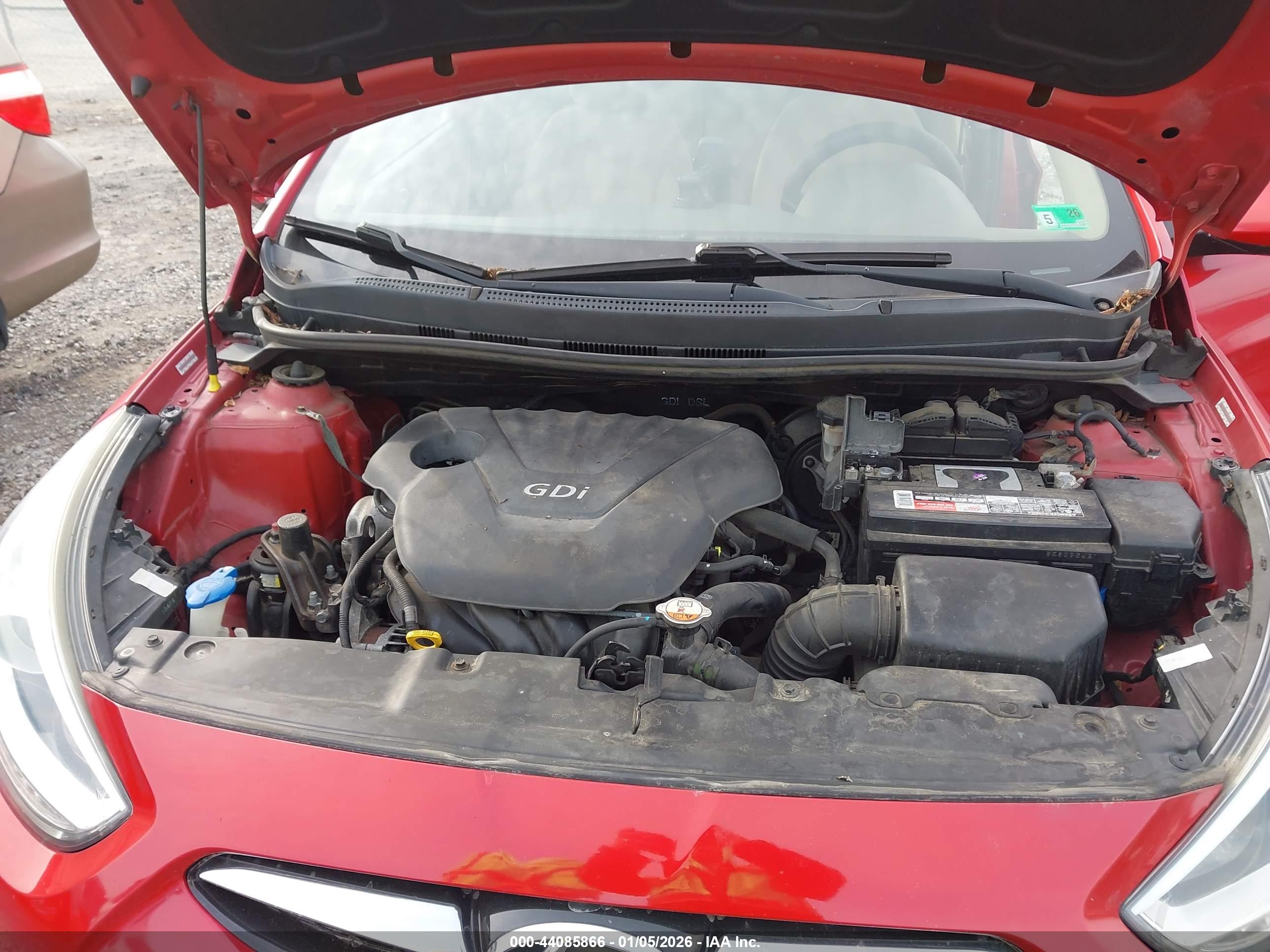 HYUNDAI ACCENT image 10