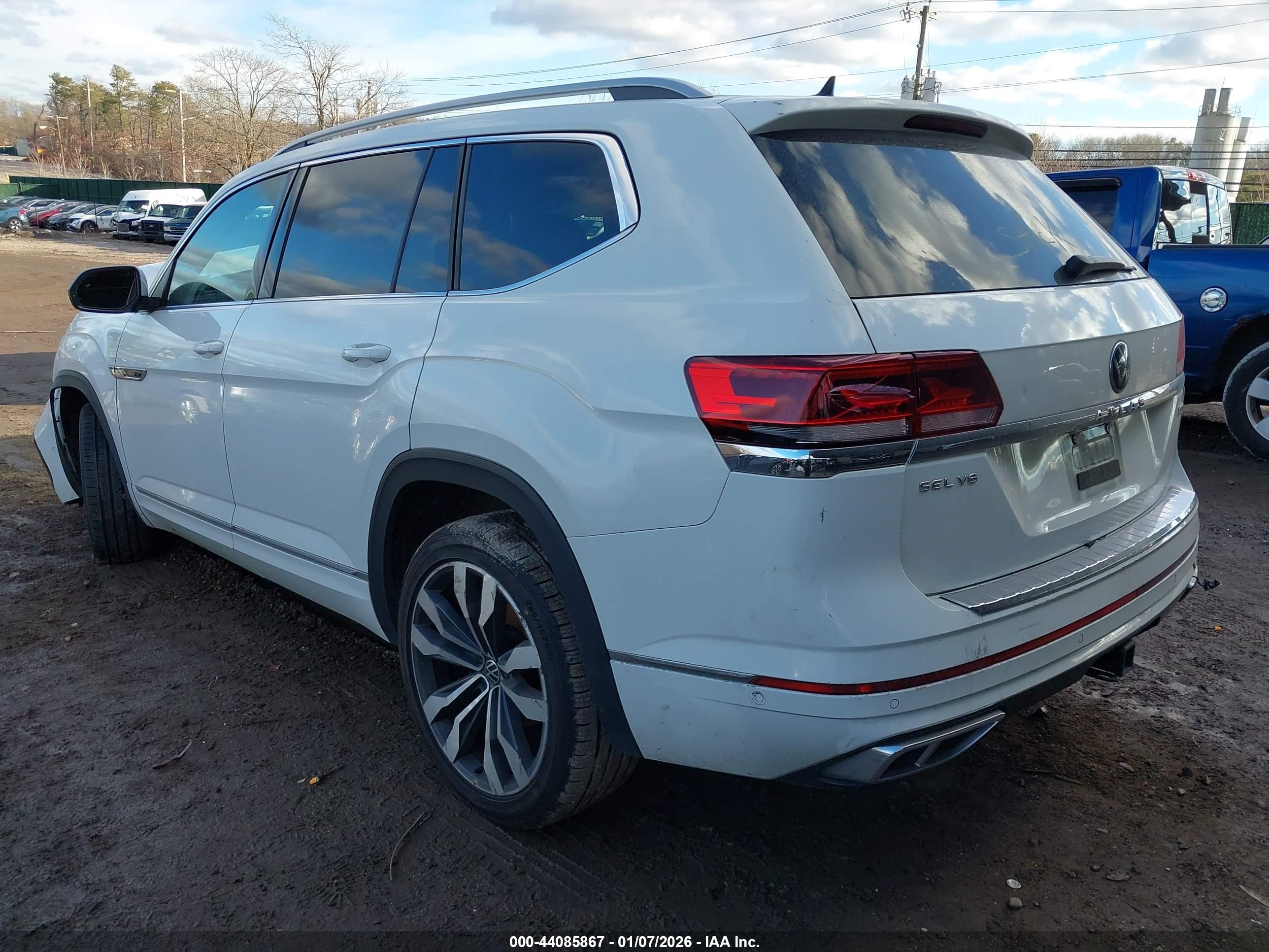 VOLKSWAGEN ATLAS image 3