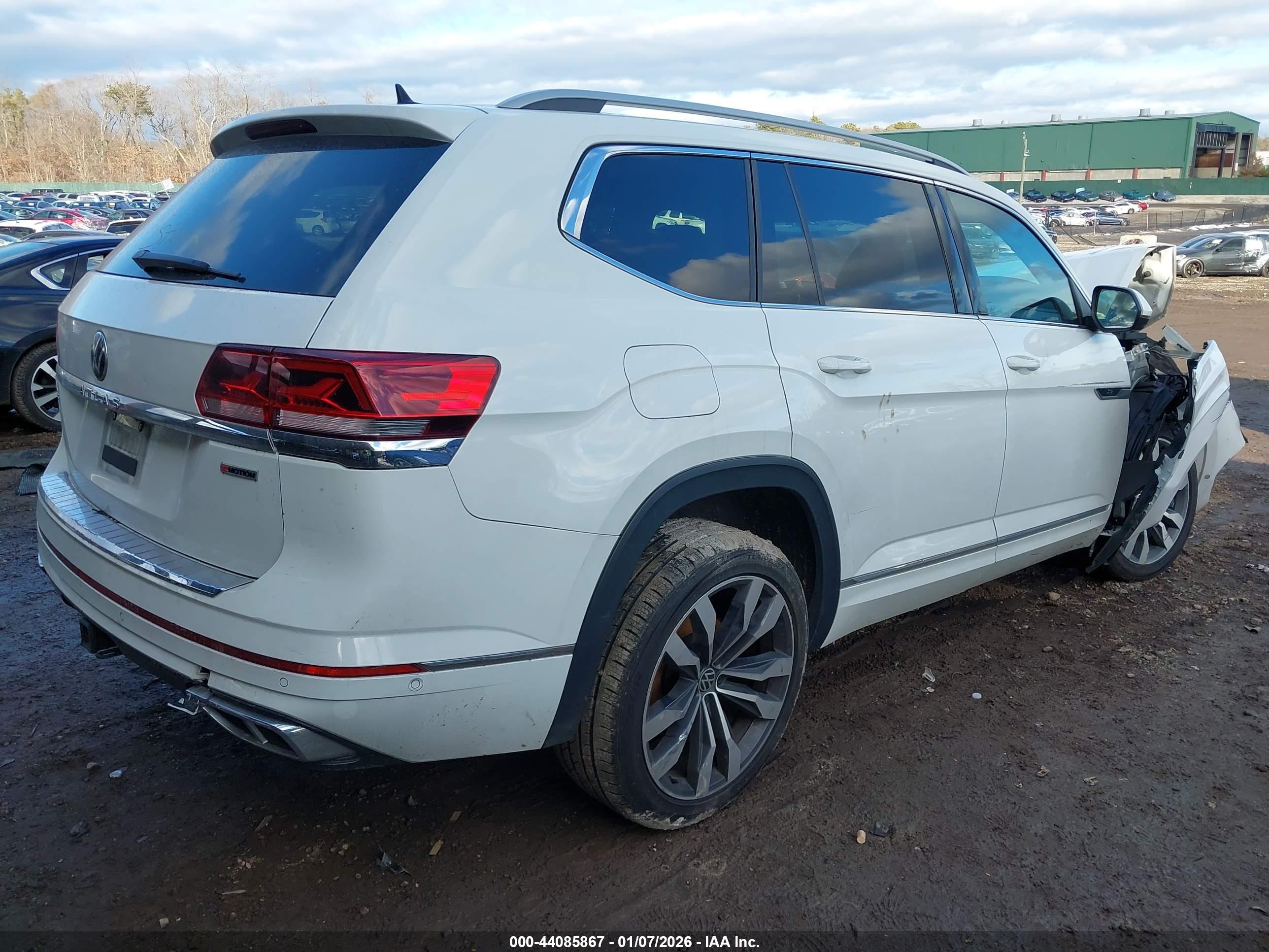 VOLKSWAGEN ATLAS image 4