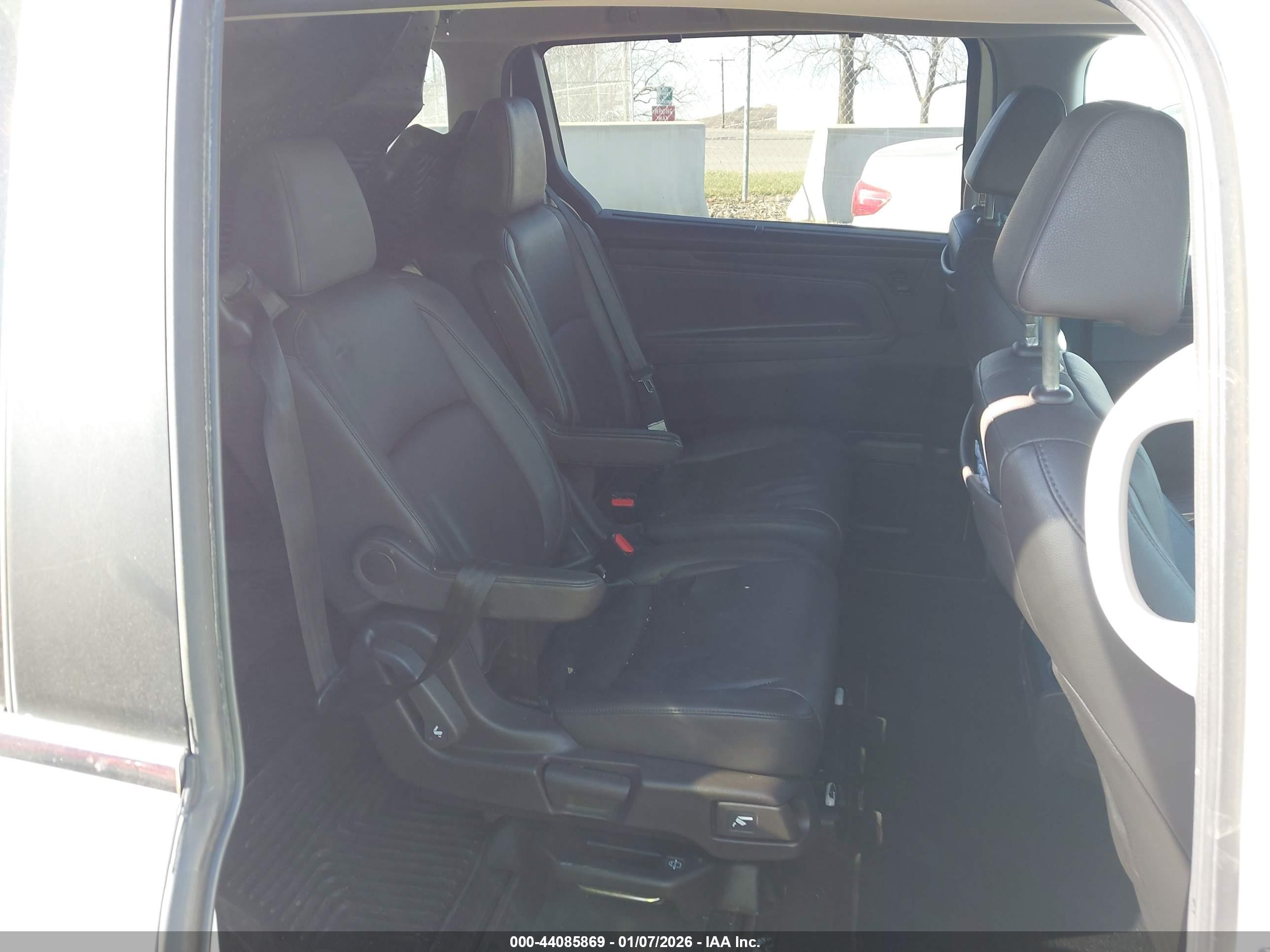 HONDA ODYSSEY image 8