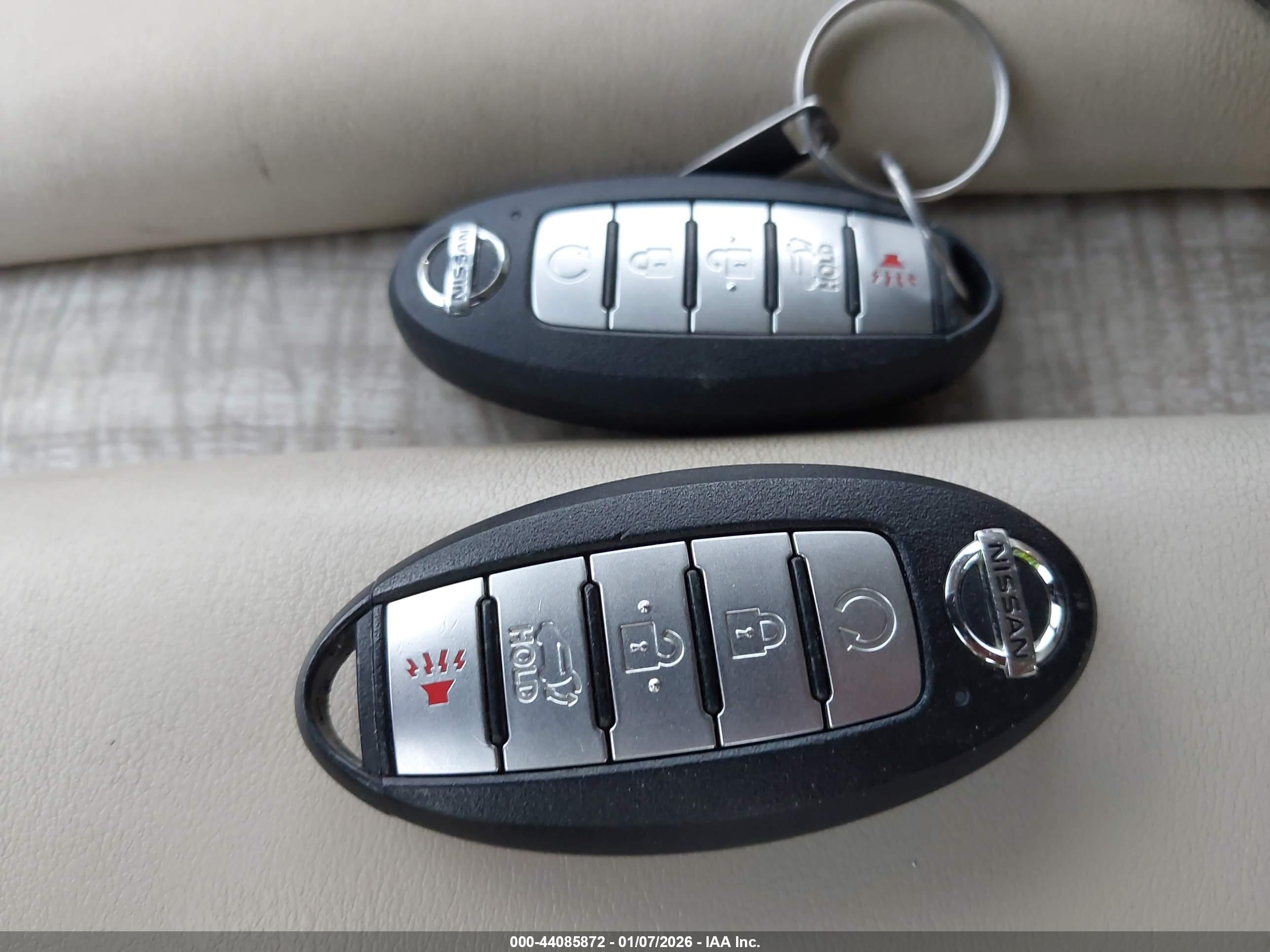 NISSAN MURANO image 11