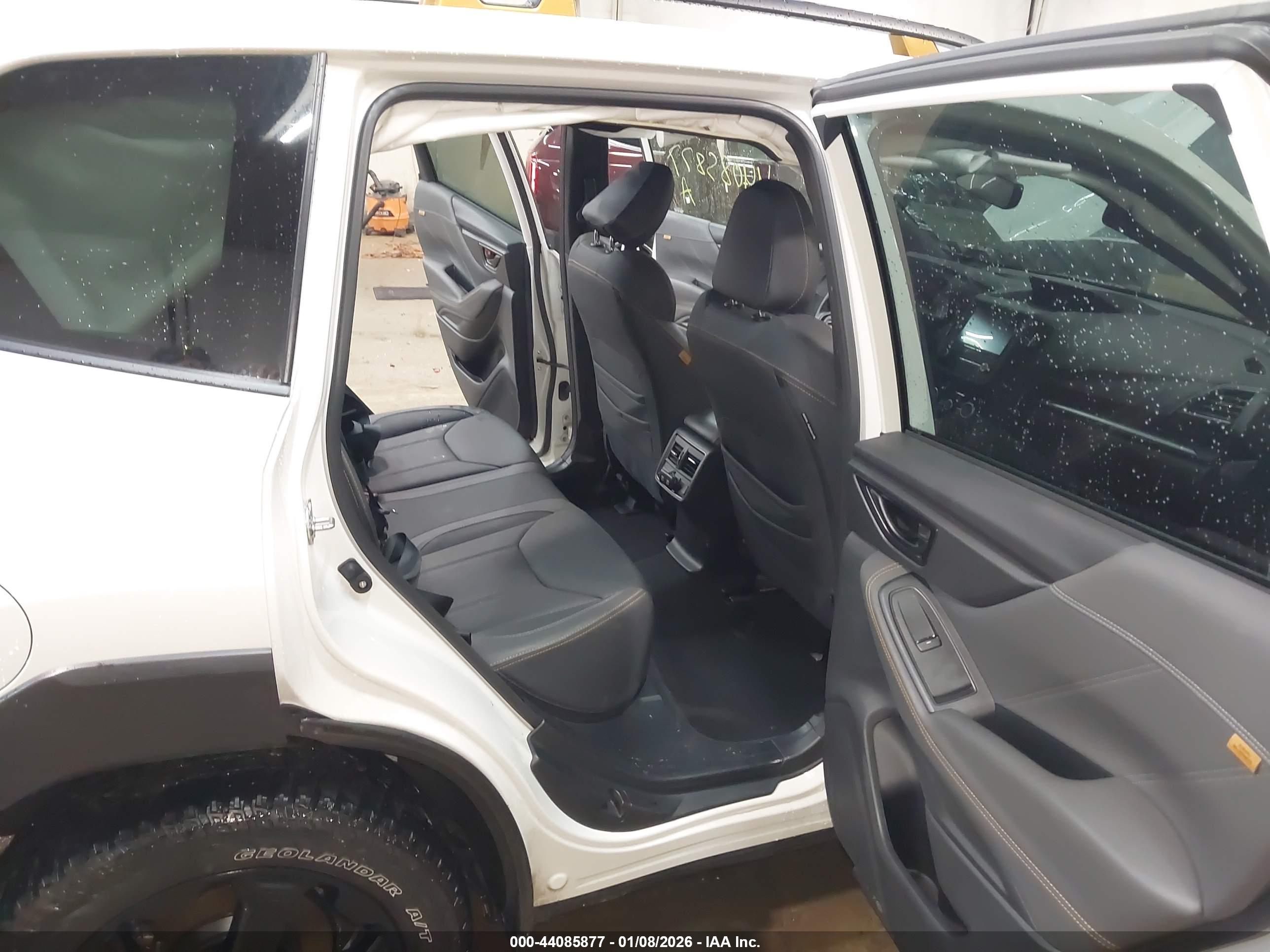 SUBARU FORESTER image 8