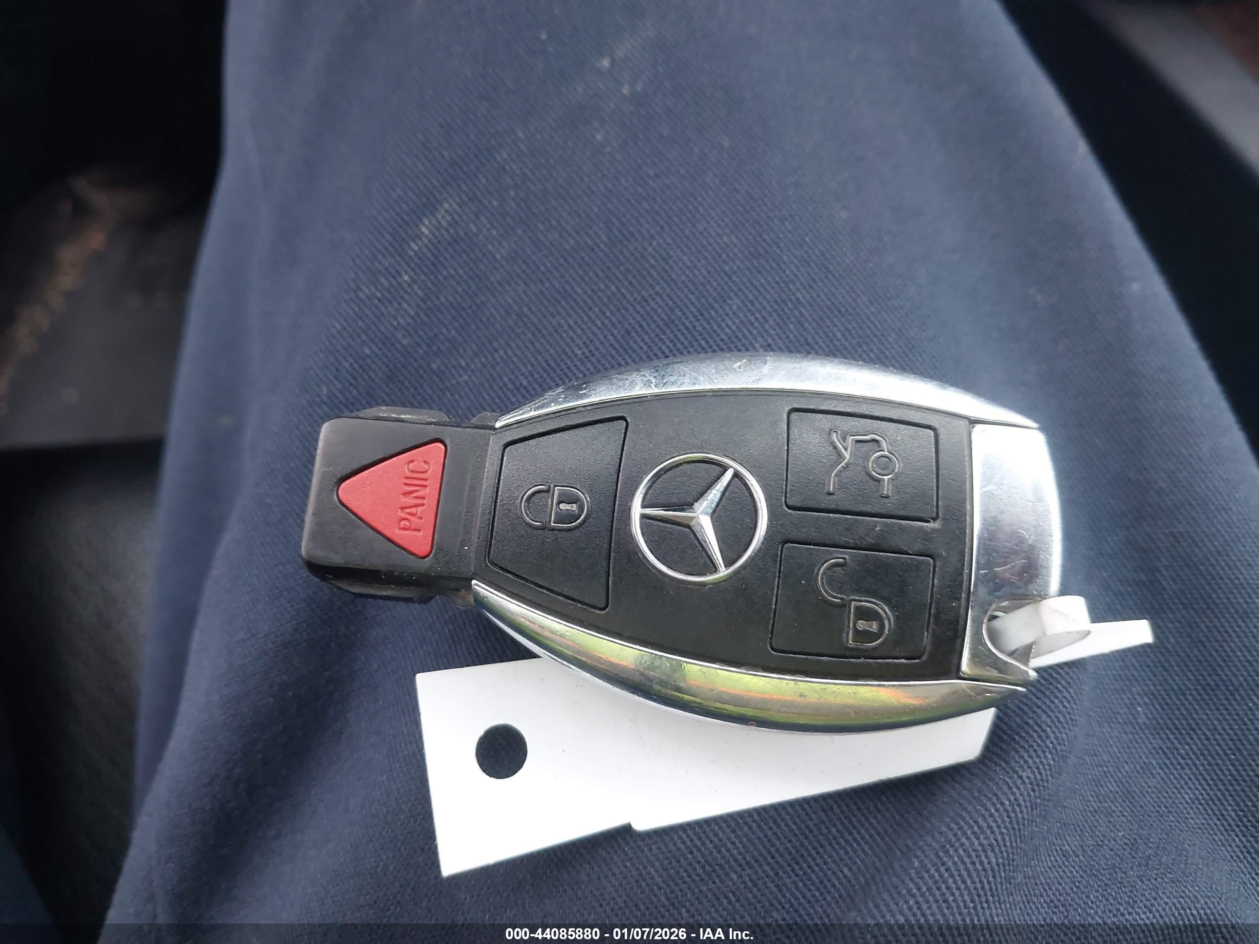MERCEDES-BENZ C image 11