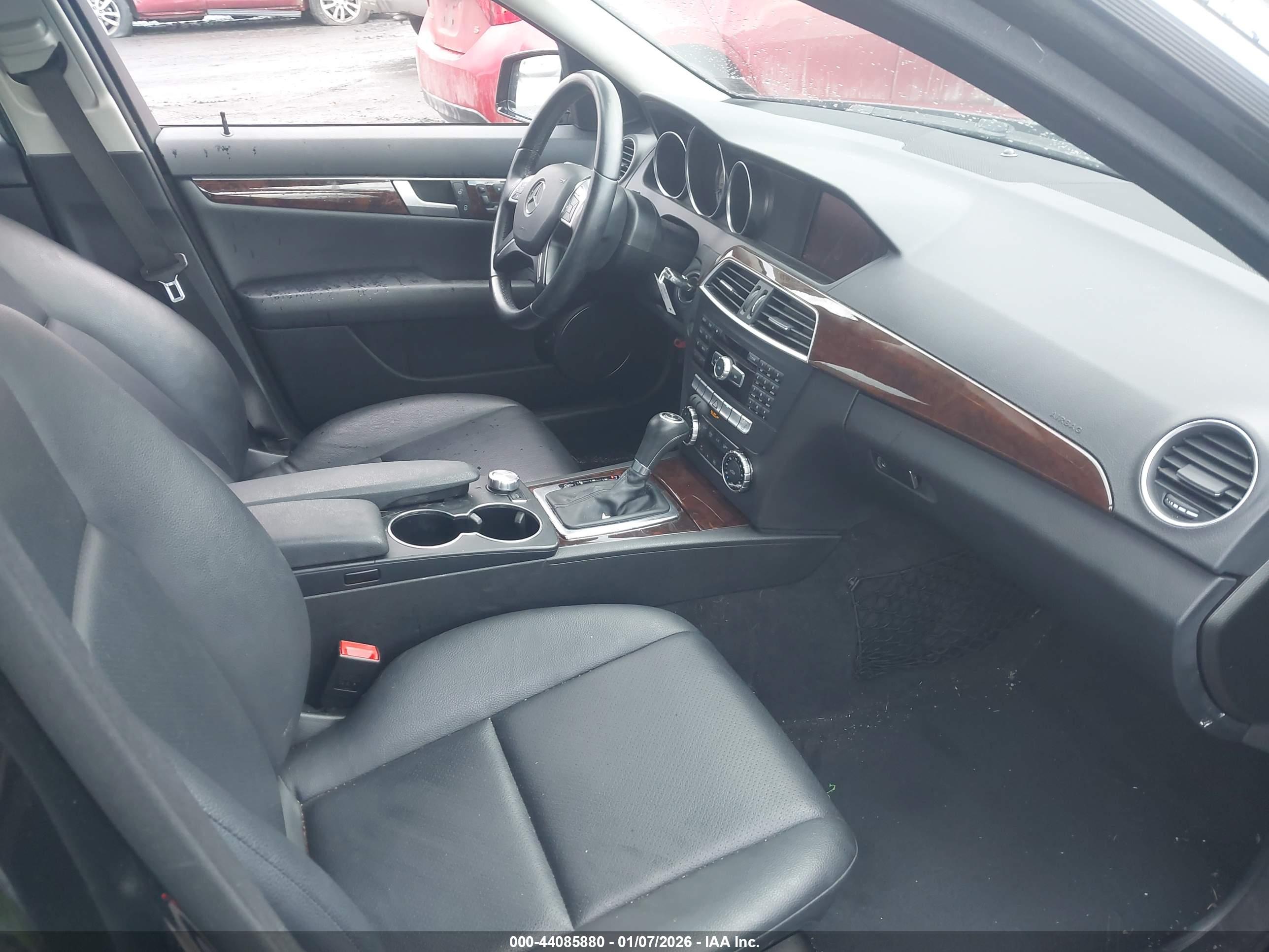 MERCEDES-BENZ C image 5