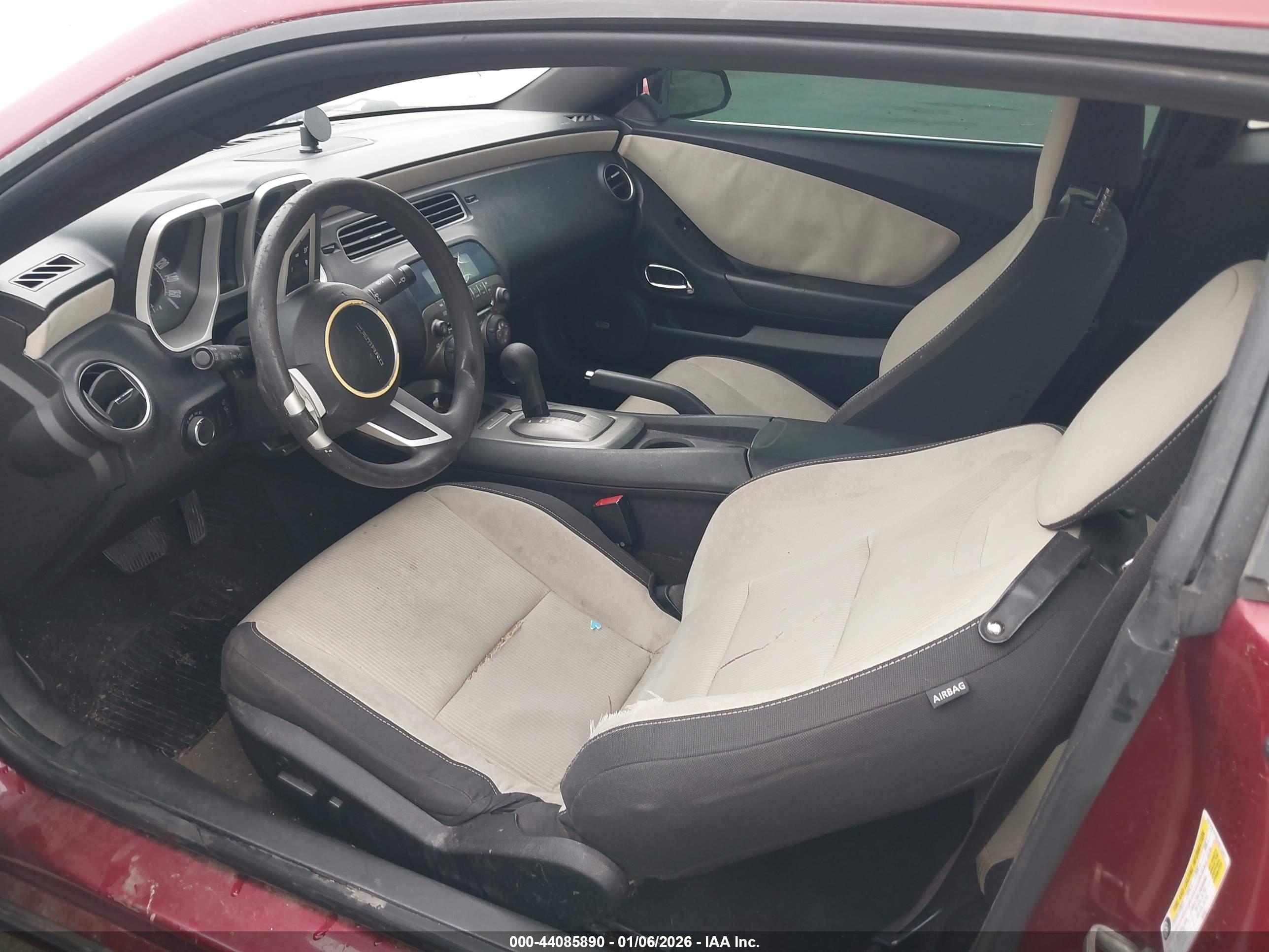 CHEVROLET CAMARO image 5