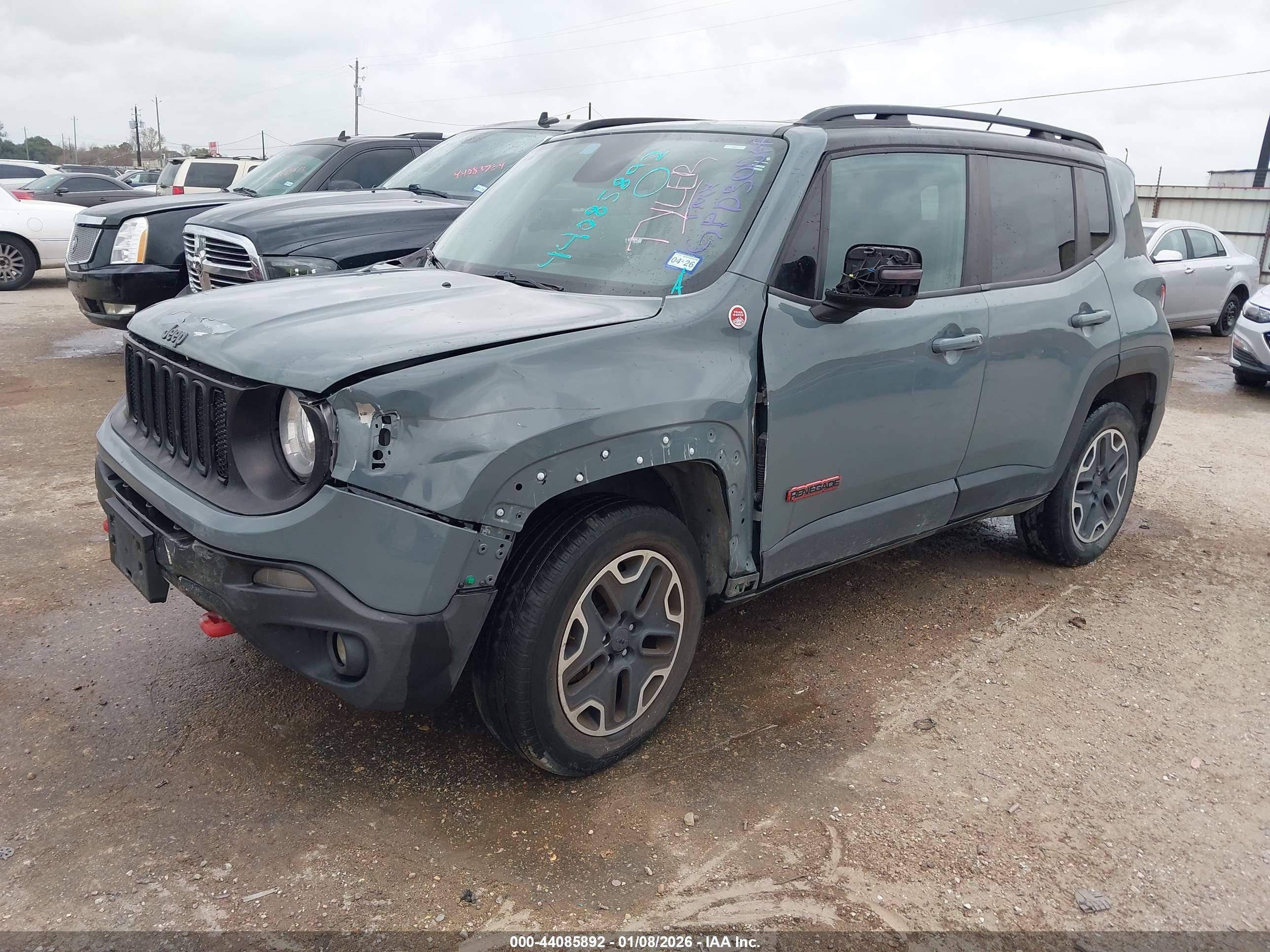 JEEP RENEGADE image 2