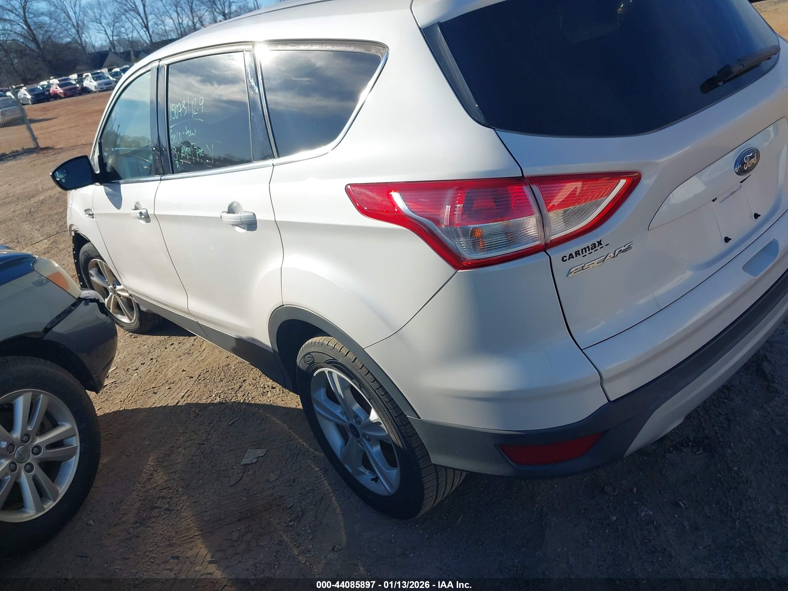 FORD ESCAPE image 3
