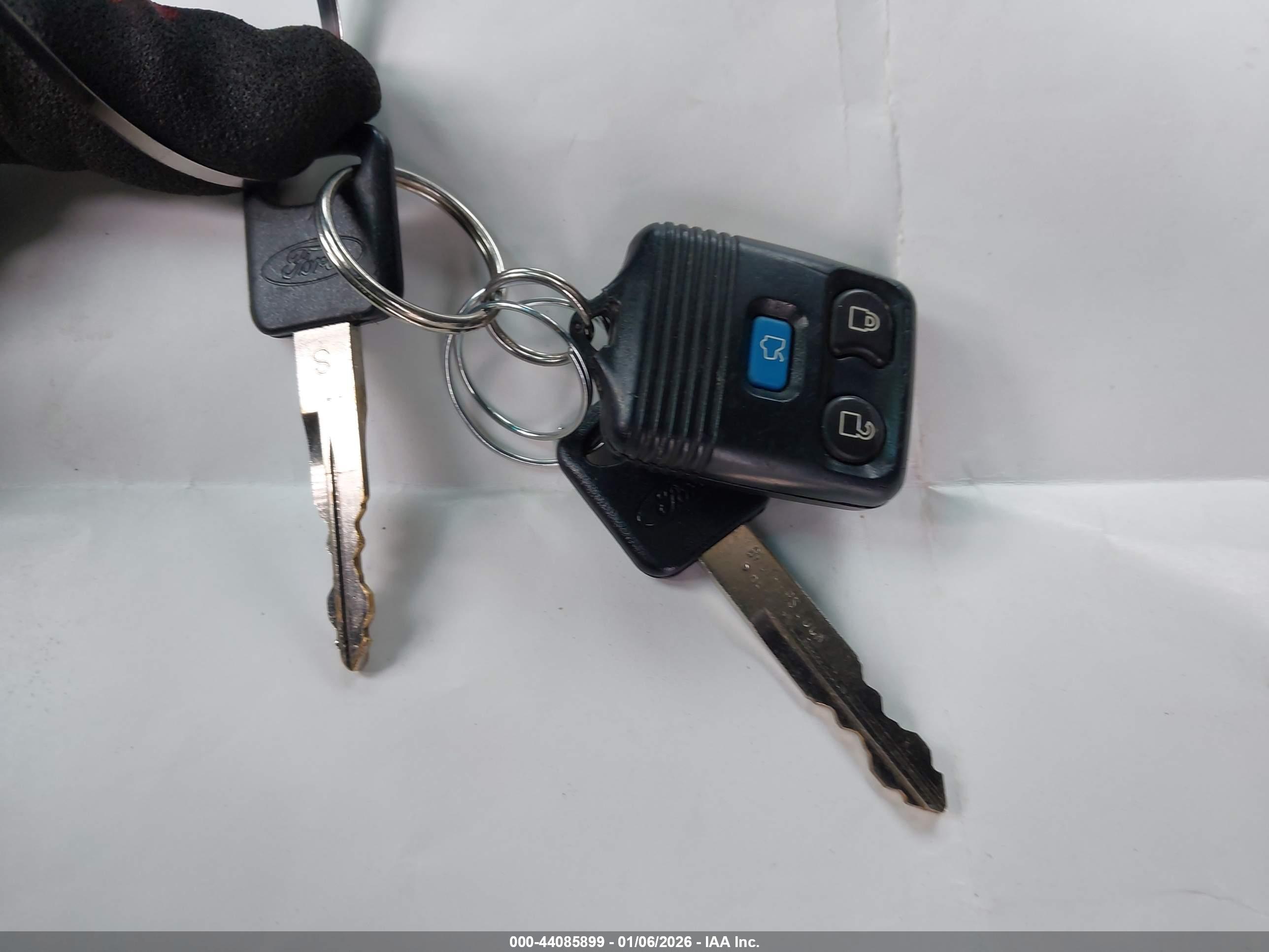 FORD UTILITY image 11