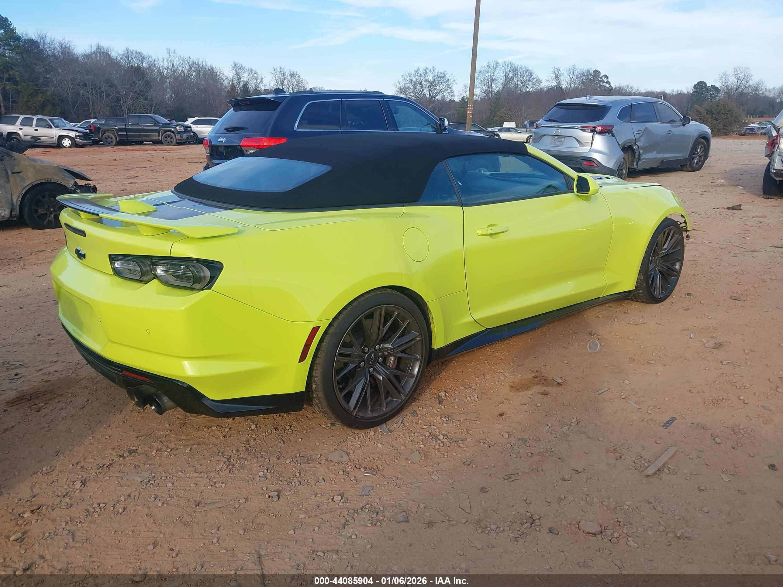 CHEVROLET CAMARO image 4