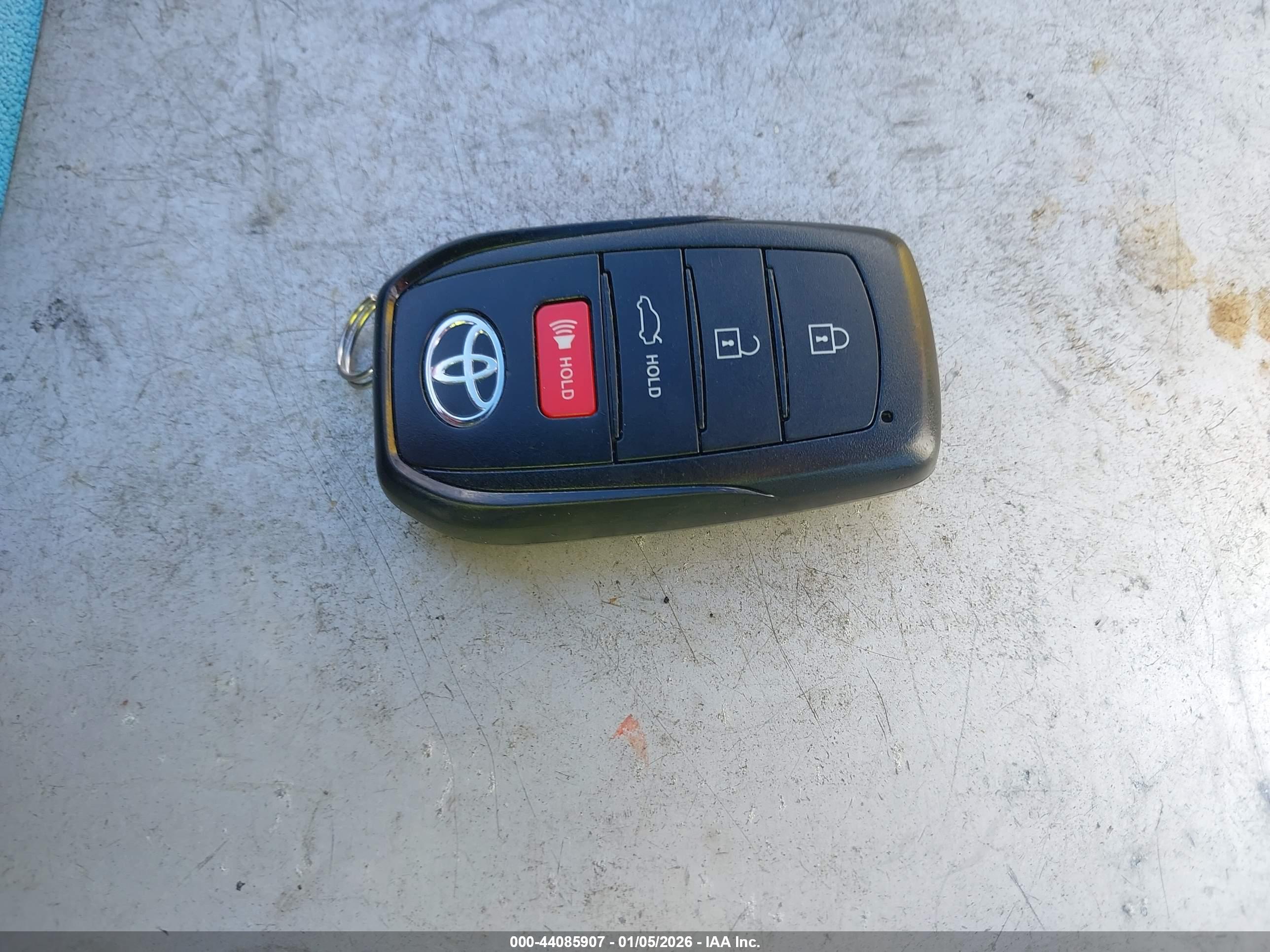 TOYOTA CAMRY image 11
