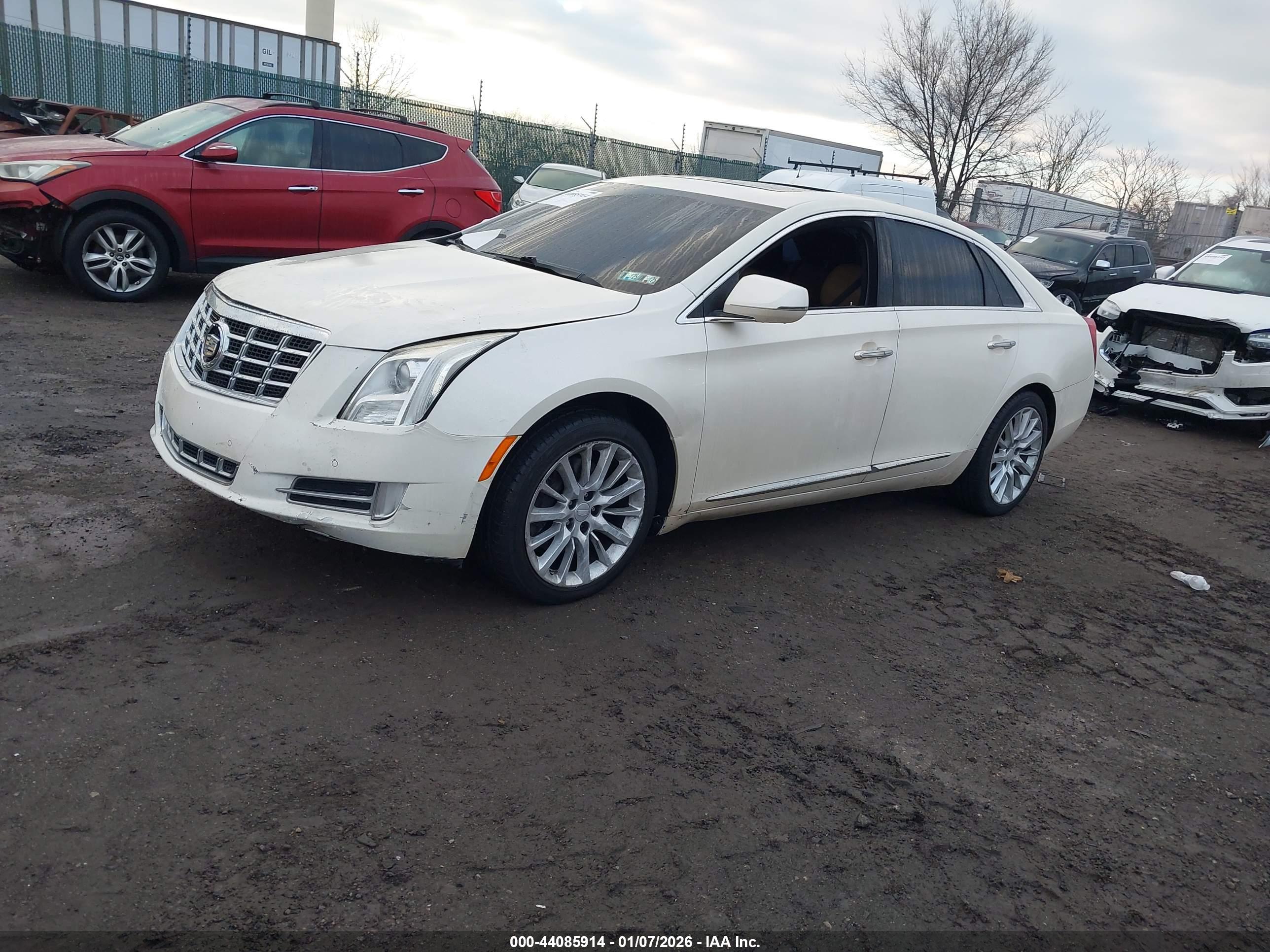 CADILLAC XTS image 2