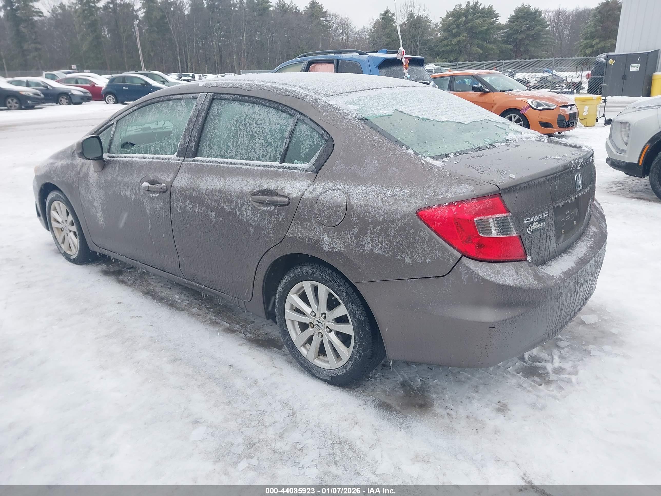 HONDA CIVIC image 3