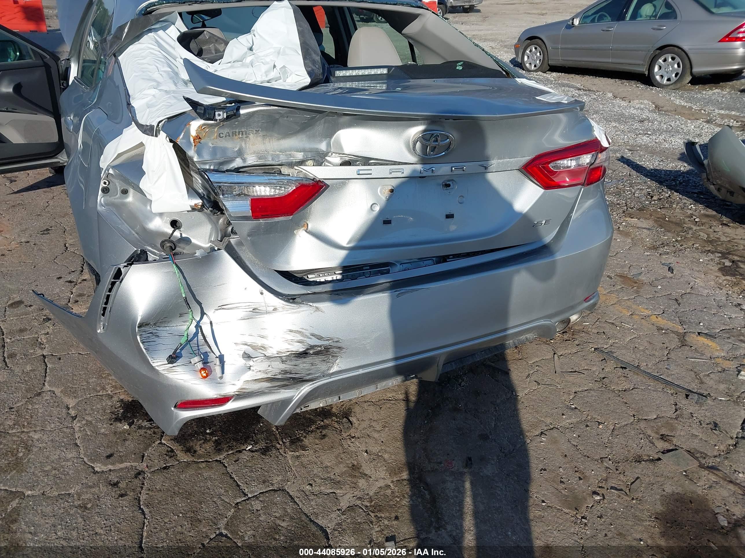 TOYOTA CAMRY image 6