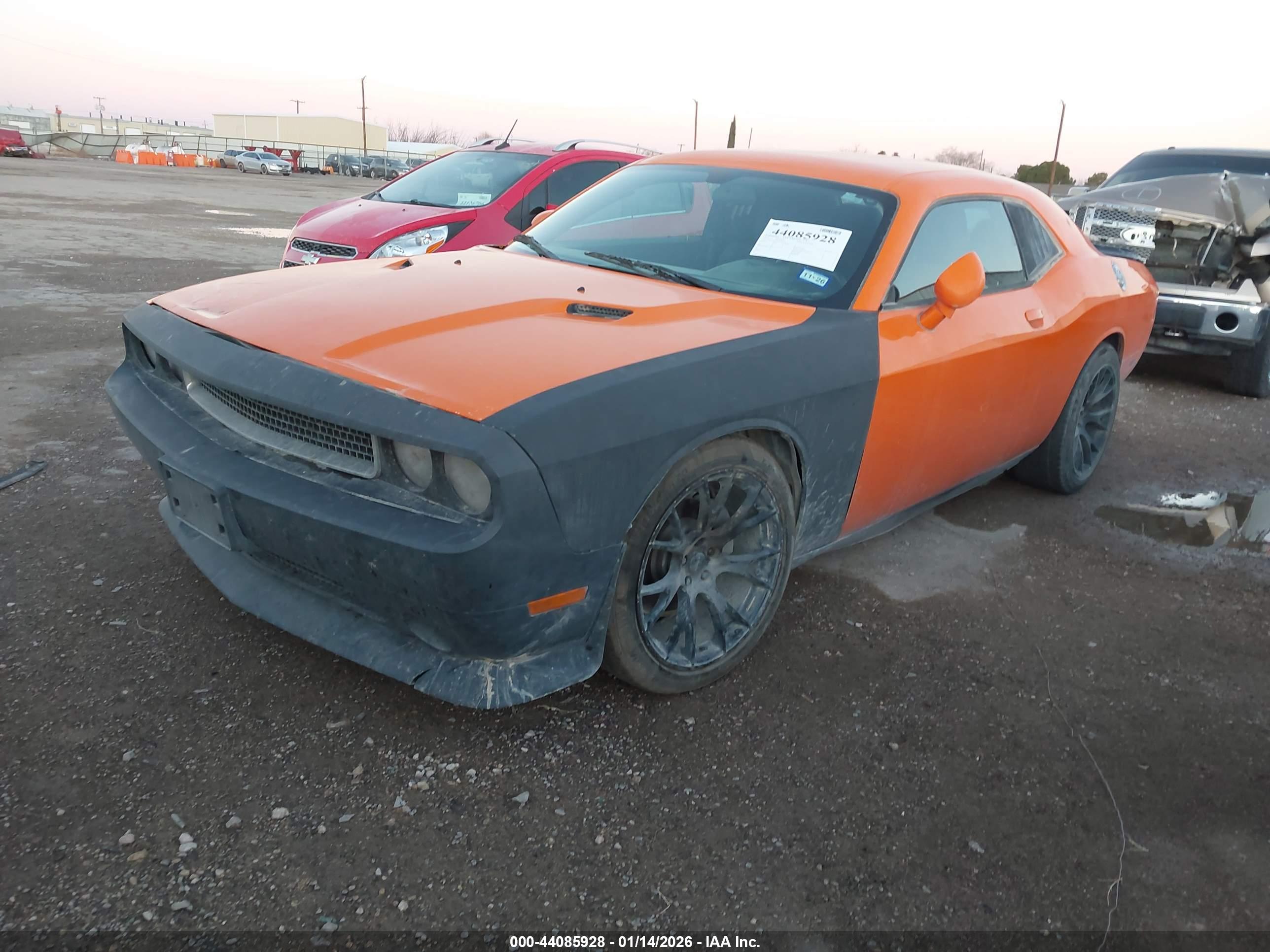 DODGE CHALLENGER image 2