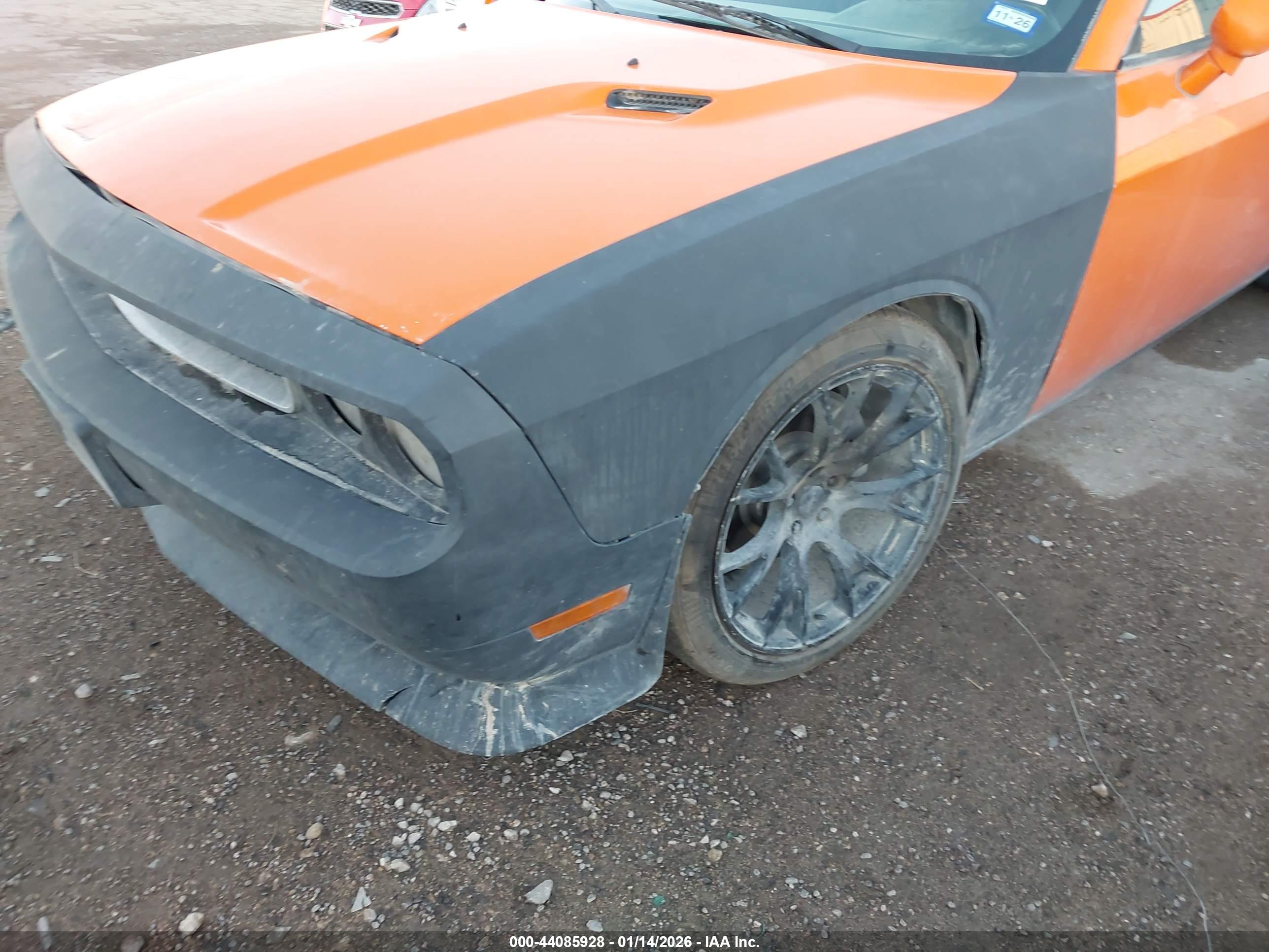 DODGE CHALLENGER image 6