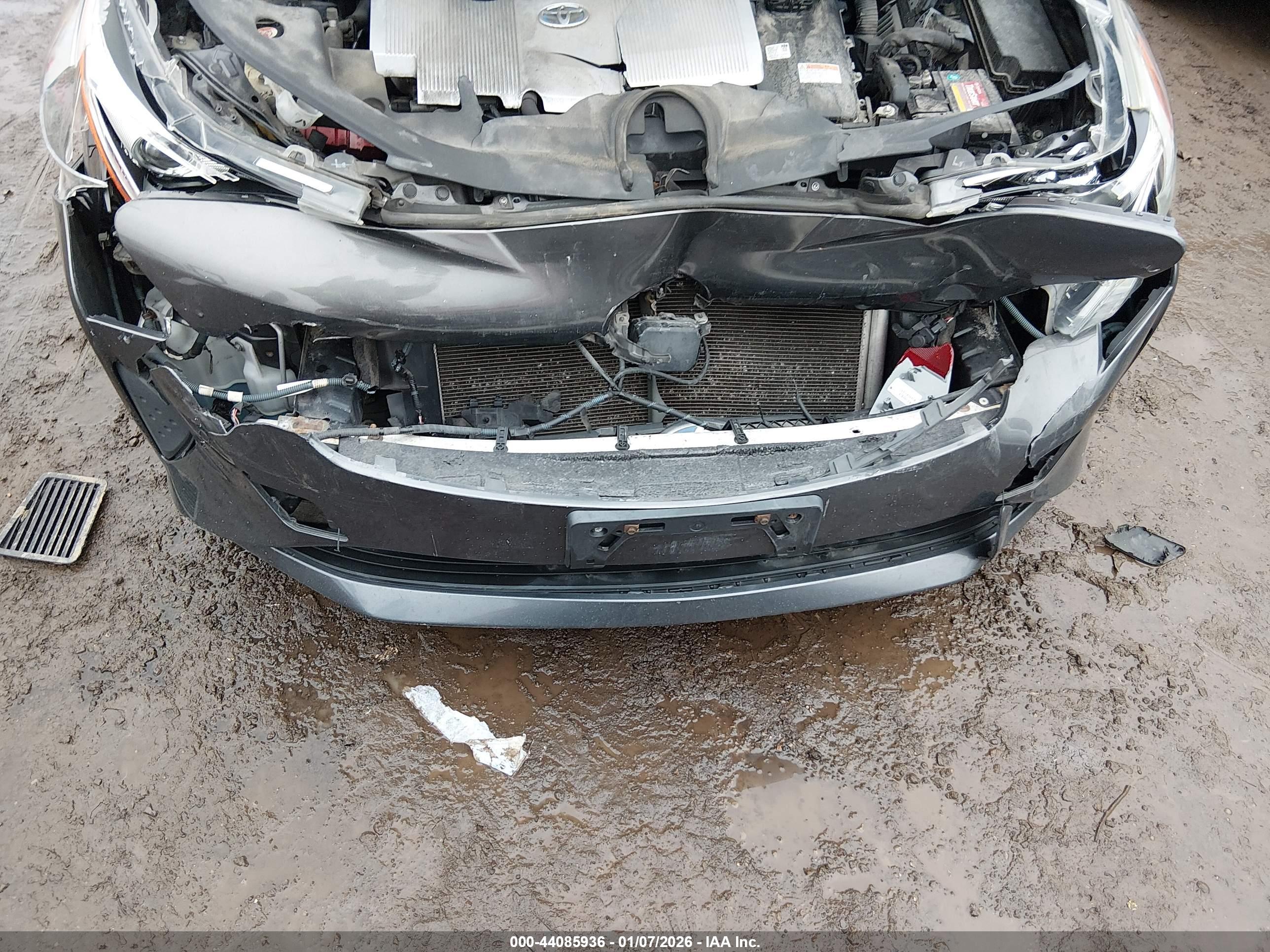 TOYOTA PRIUS image 6